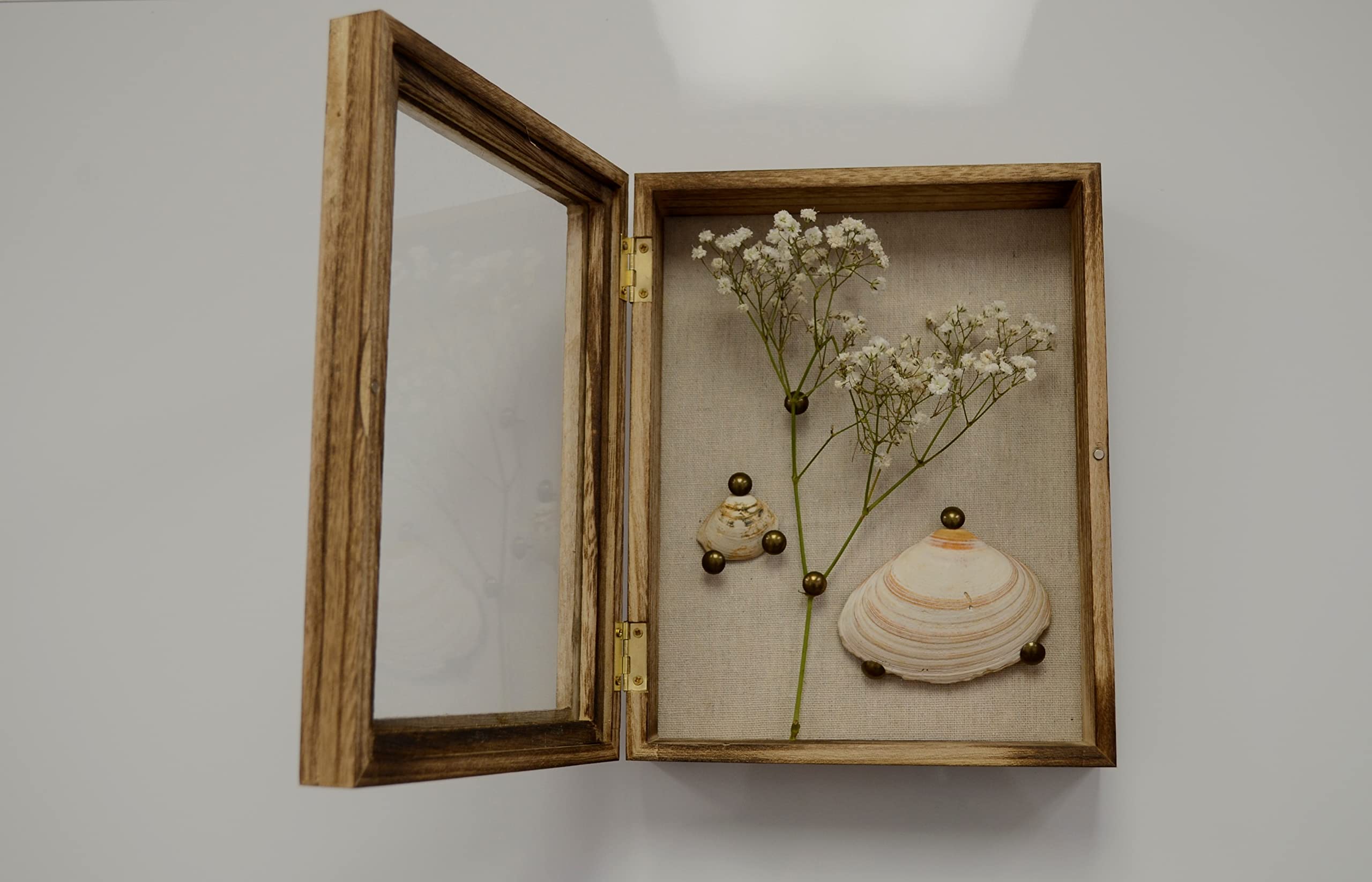 DECOMIL – Shadow Box Frame , Solid Wood Shadow Box Display Case , Deep Design, Magnetic Door for Memorabilia, Awards , Tickets, Medals (Oak)