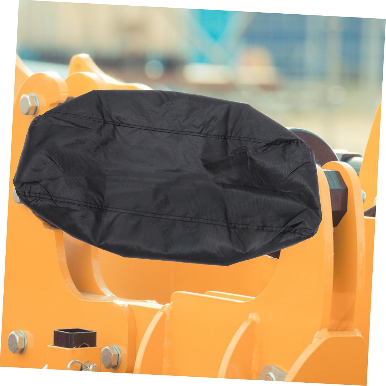 SOLUSTRE Motor-Operated Cover for Winch Durable Black Protective Car Cover Breathable Design for Outdoor Use Prevents Sun Damage and Environmental Pollutants