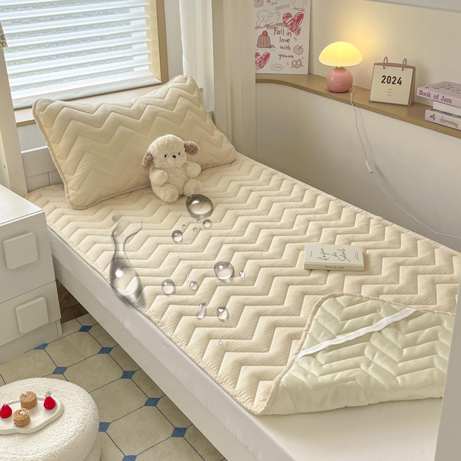 Queen Size Waterproof Mattress Protector Pad Bed Cover with 4 Straps Breathable Soft Bed Mattress Cover Skin Friendly Mattress Topper Washable Hotel Dorm Camping Mat,Beige,180 * 200cm(King)