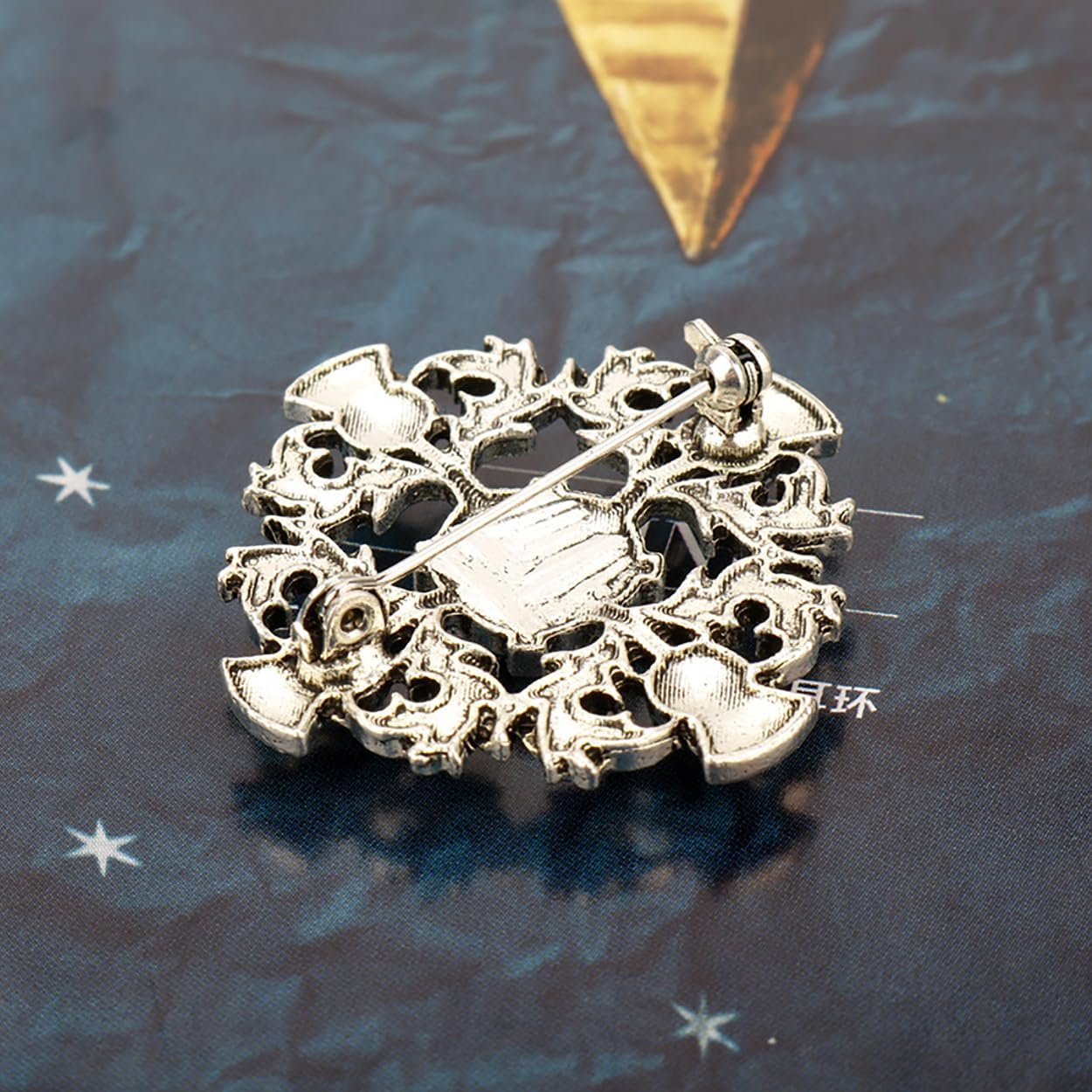 1Pcs Vintage Silver Scottish Brooch Pin Thistle Brooch Celtic Pin Scottish Pin for Scarf Sweater Accessories
