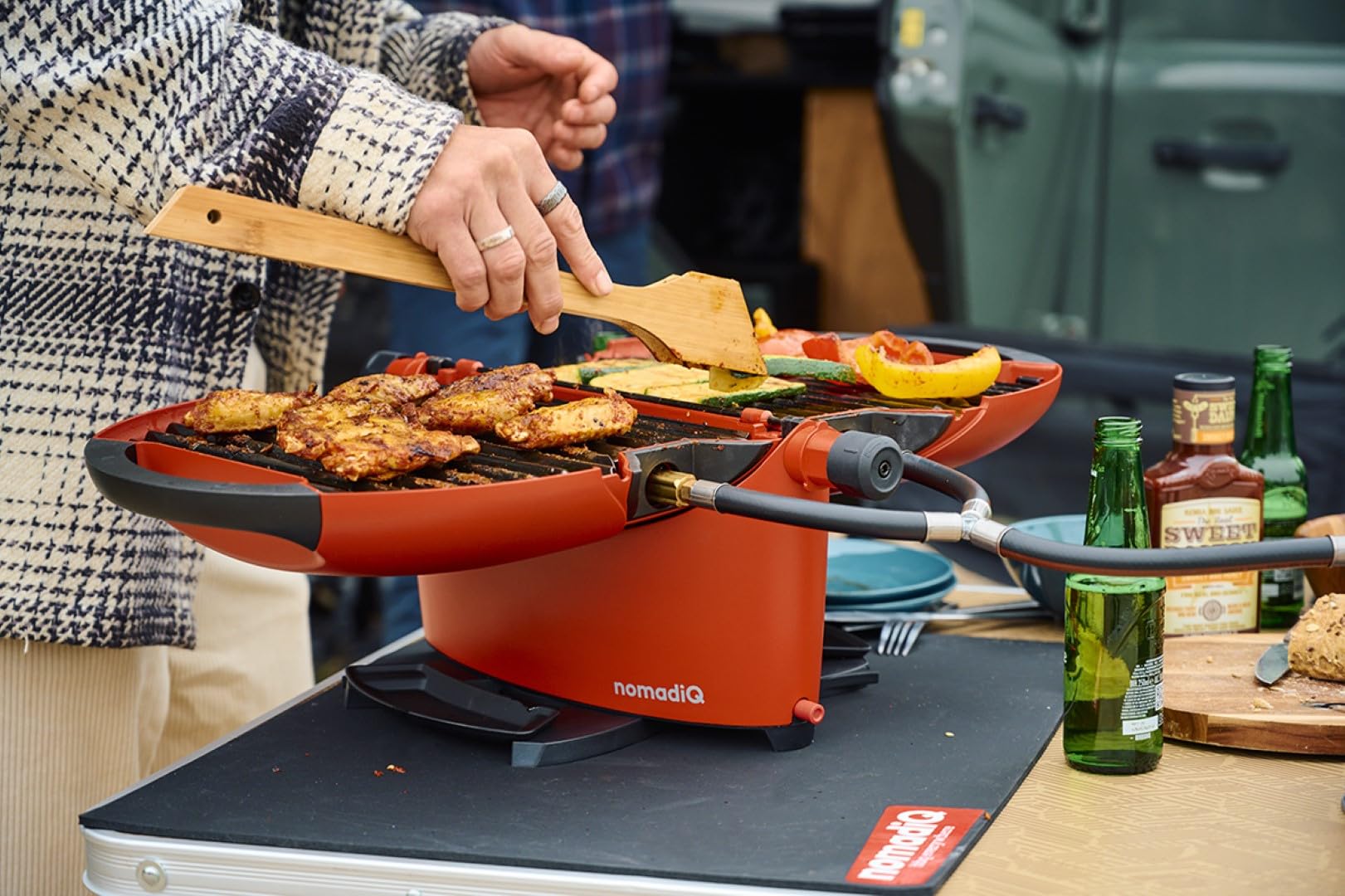 NOMADIQ BBQ Camping | grill stołowy | kompaktowy | 2 palniki | grill gazowy na kemping | grill gazowy na balkon, do przyczepy kempingowej | płyta grillowa, przenośna, outdoorowa, barbecue, kuchenka