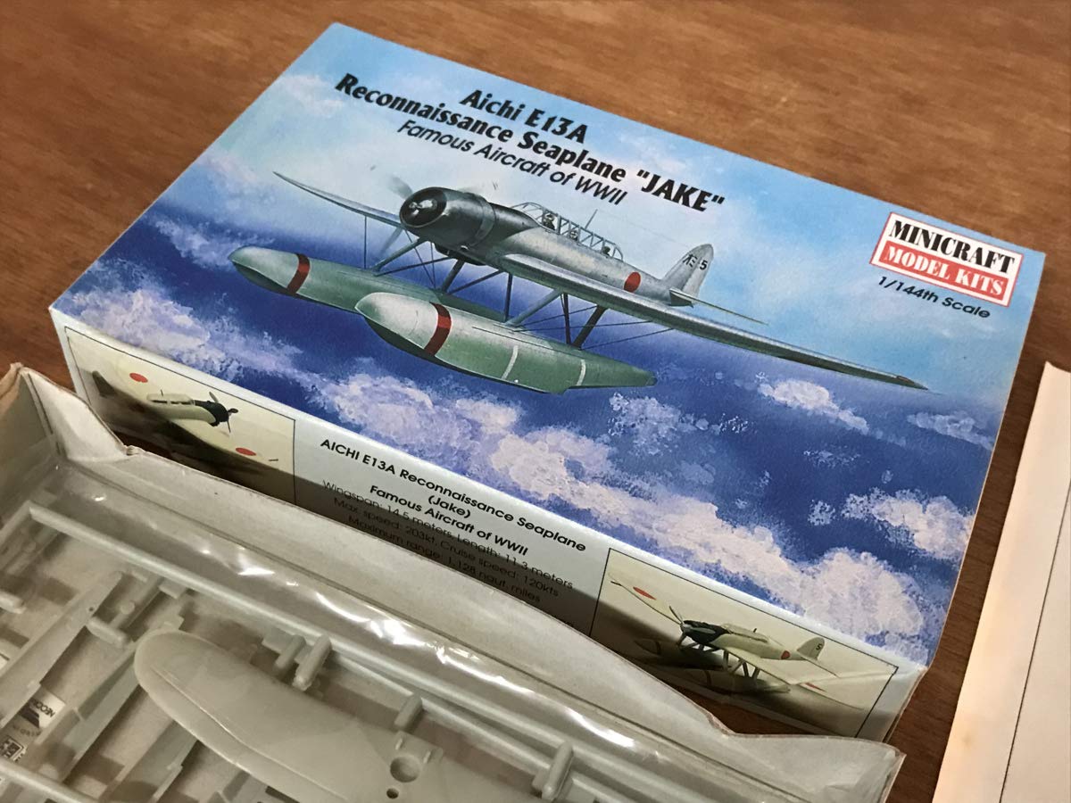 Amazon | 愛知 E13A Reconnaissance Seaplane JAKE MINICRAFT 1/144