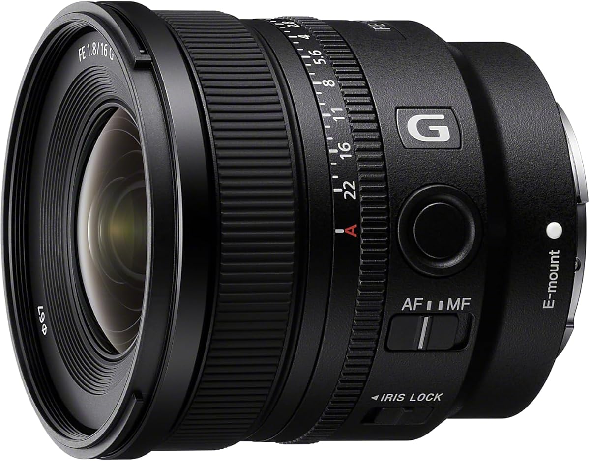FE 16 mm f/1,8 G, negro | 304 g (10,8 oz.) Estructura resistente al polvo y la humedad Mínima
