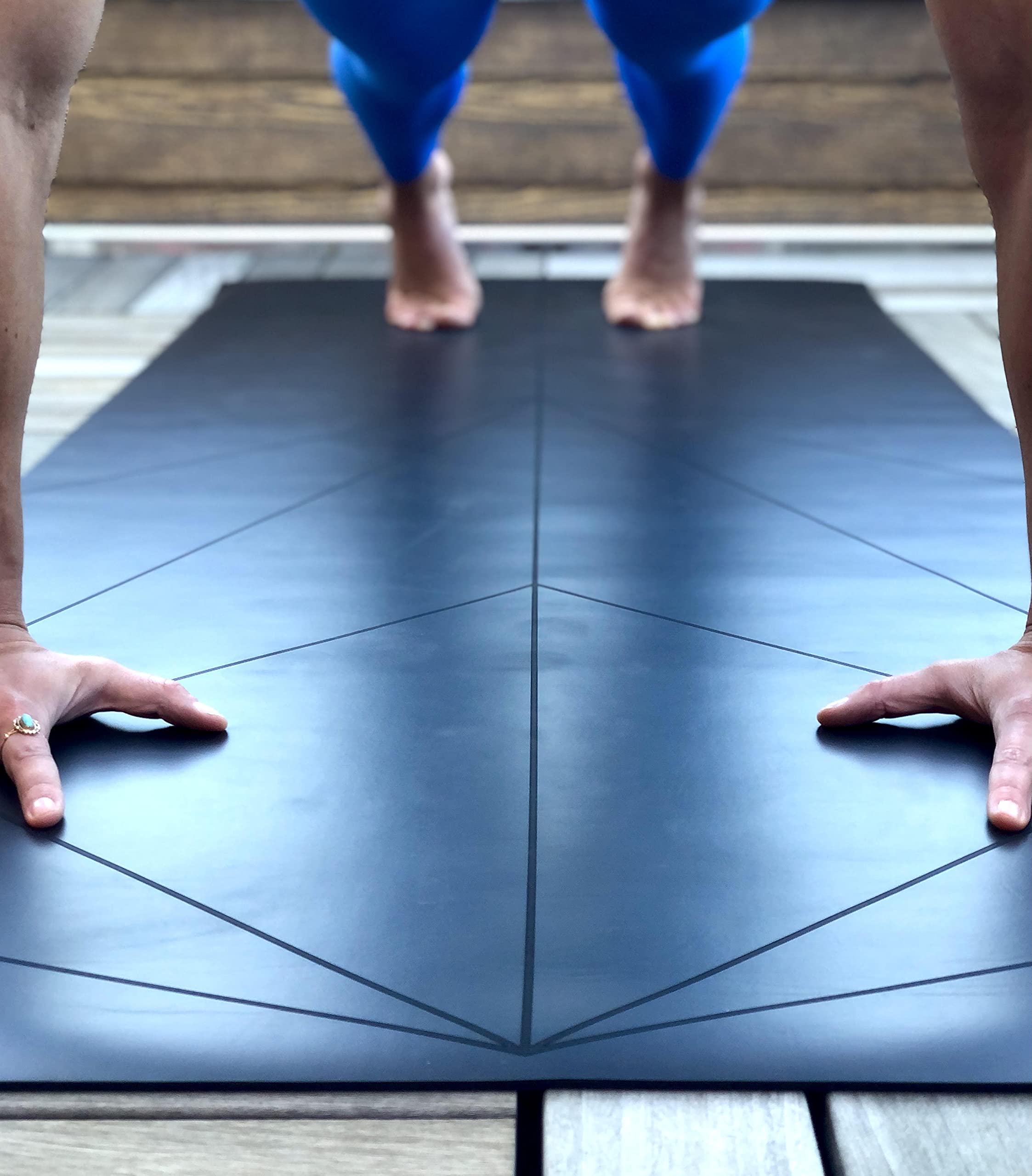 Yoga Align [MAT] | Marcatori incisi basati sull'allineamento | Tappetino da allenamento antiscivolo e assorbe il sudore