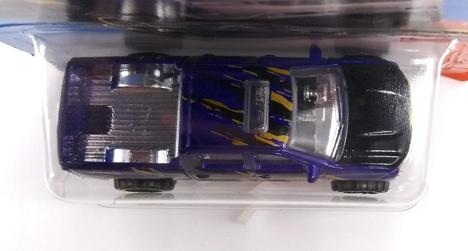 Hot Wheels 2019 HW Hot Trucks '19 Chevy Silverado Trail Boss LT 83/250, Blue