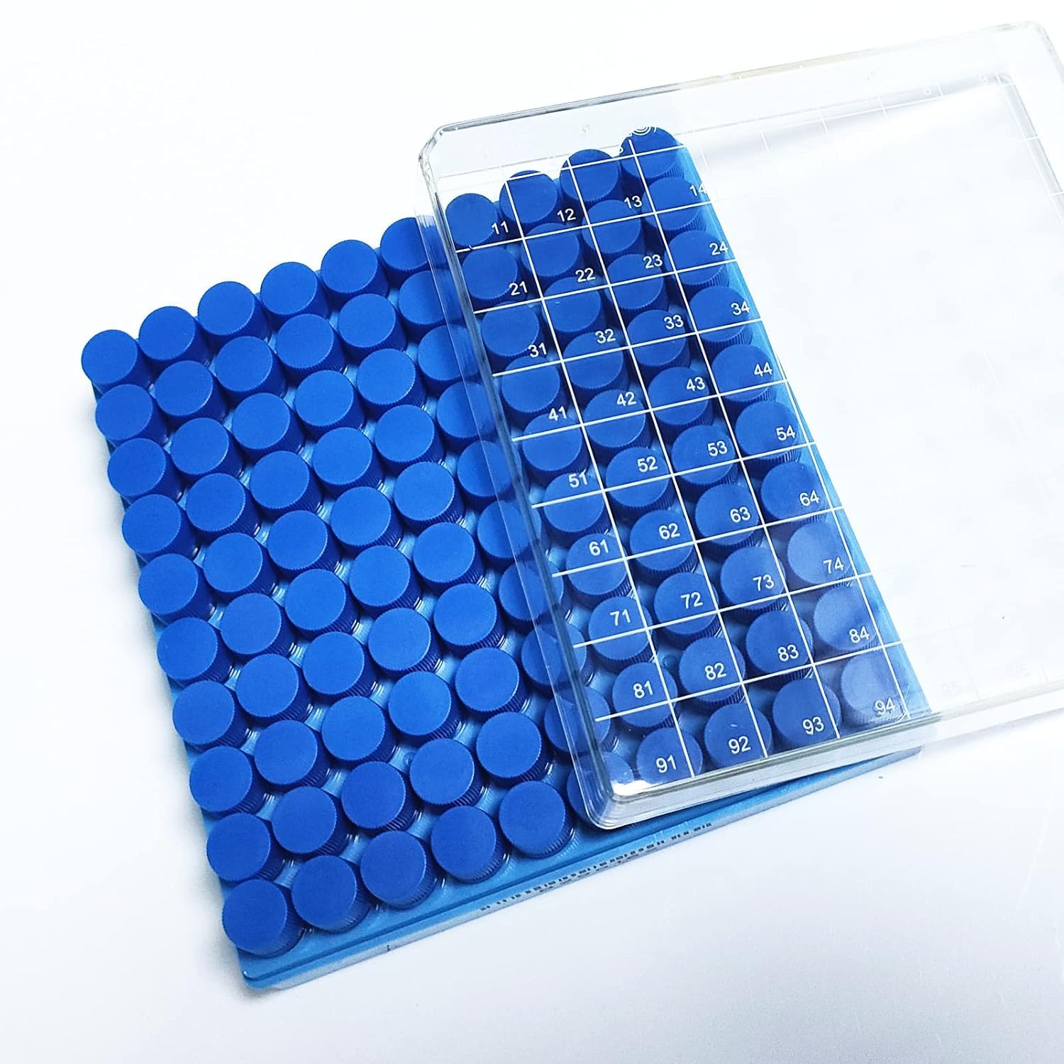 Racked Vials – 0,5 ml Röhrchen + 1-Zoll-Box (100 Plätze), 6 Beutel/Packung, 2 Packungen/Karton, Stabil Von -196 °C bis 121 °C, Blaue Decke