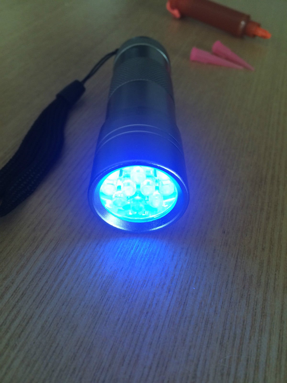 Colle UV avec Lampe - Kit Résine UV de 60g avec Lampe UV, Durcissement