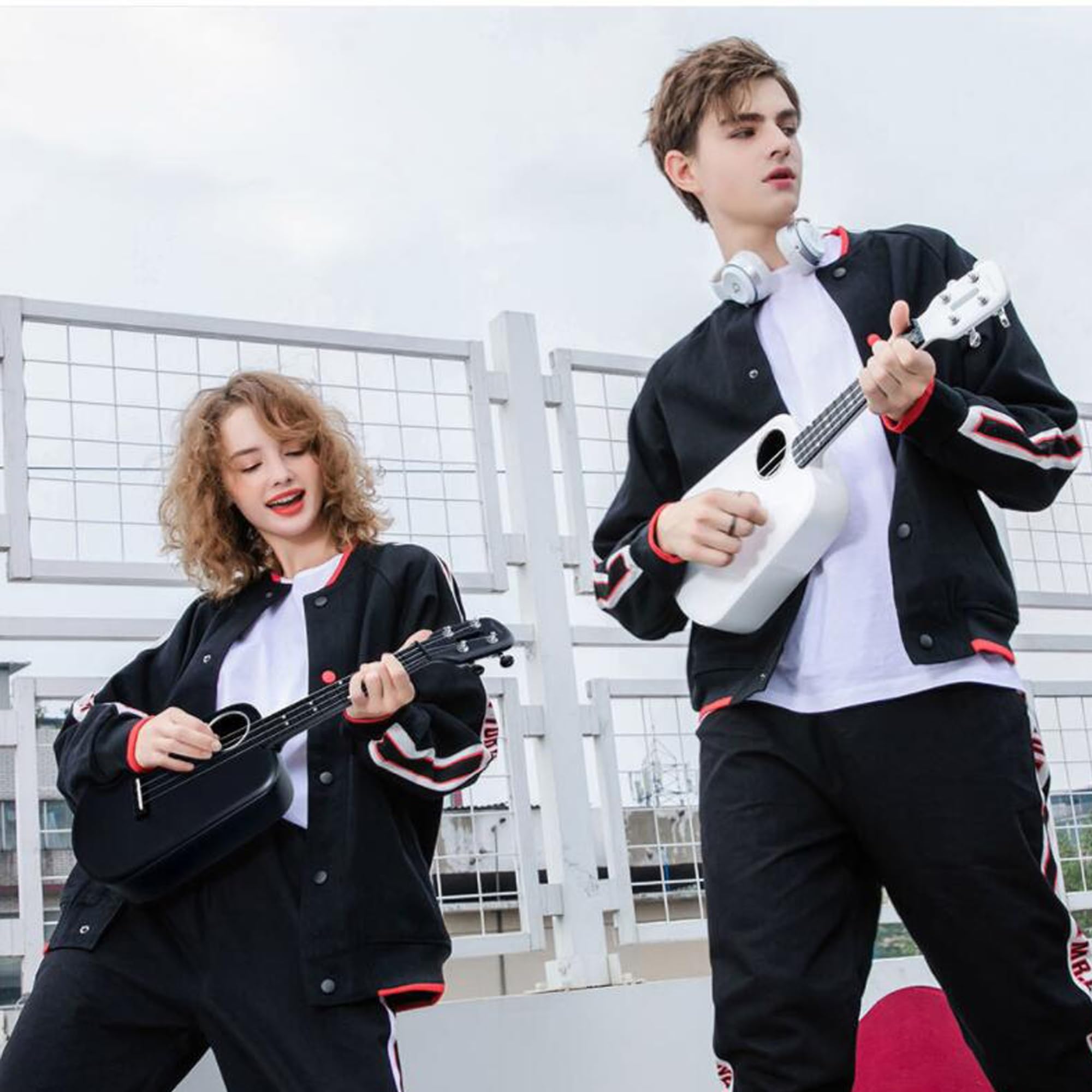 Inteligentne ukulele, 0 podstawowych wpisów, inteligentna interakcja z aplikacją, przewodnik świetlny LED, fajne włókno węglowe, 23-calowa mała gitara, ukulele, odpowiednie dla dzieci i nowicjuszy (C
