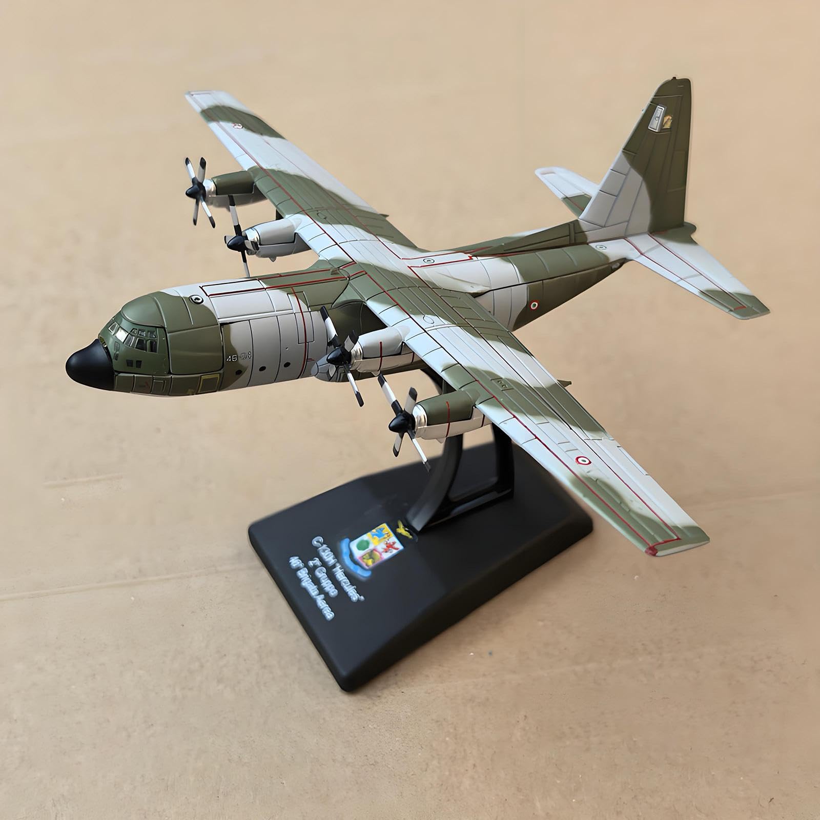 Sharplace Maquette d'avion de Transport et de Chasse C-130H au 1/250 avec Socle d'exposition, idéale pour la Maison, Le Bureau, Les cafés et Les