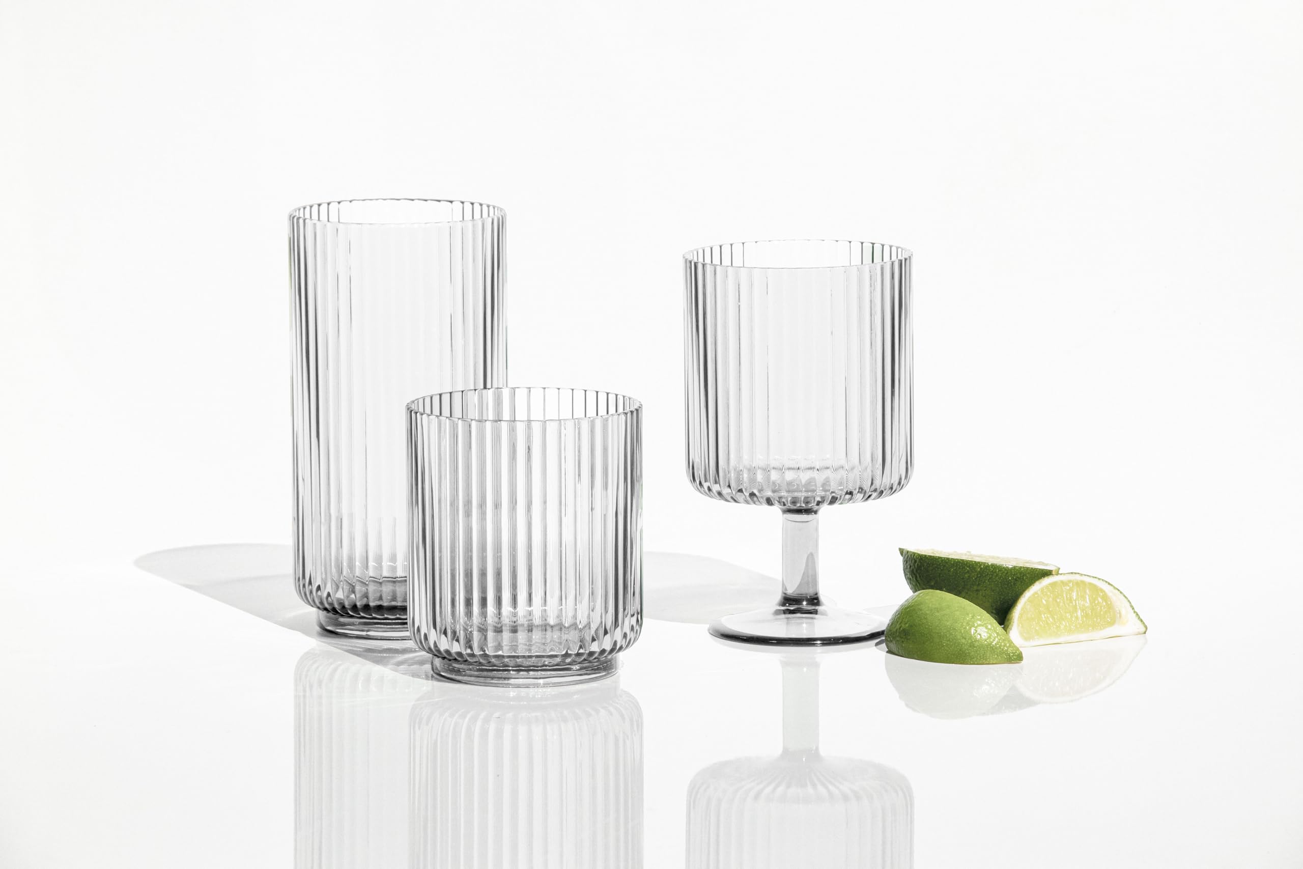 TarHong Juego de 6 copas de vino apilables, plástico premium, inastillable, para interiores y exteriores, 9.5 onzas, transparente