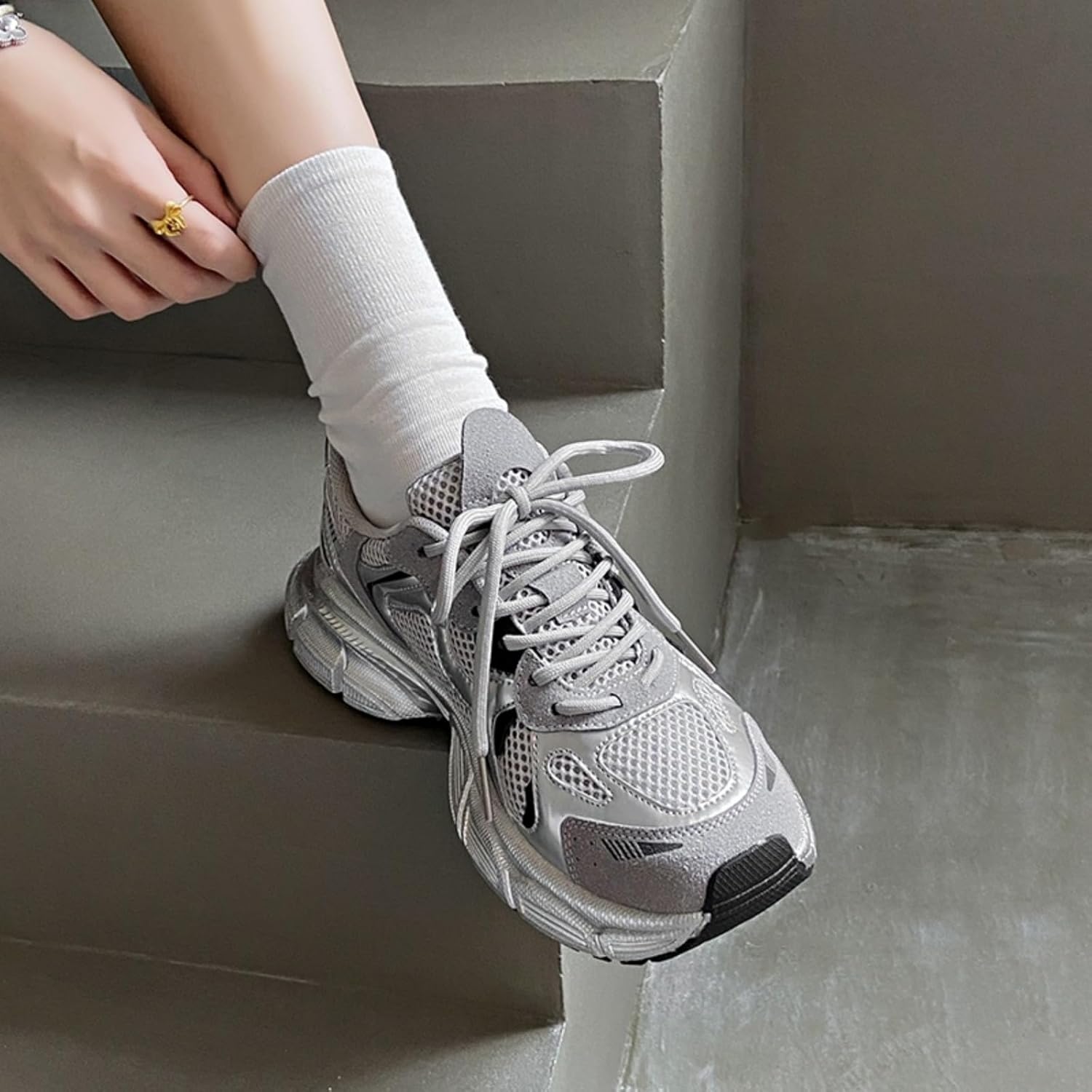 Womens Fashion Leather Chunky Platform Lace Up Sneakers Casual Non-Slip Round Toe Tennis Gym Walking Daily Dad Shoes - Image 2