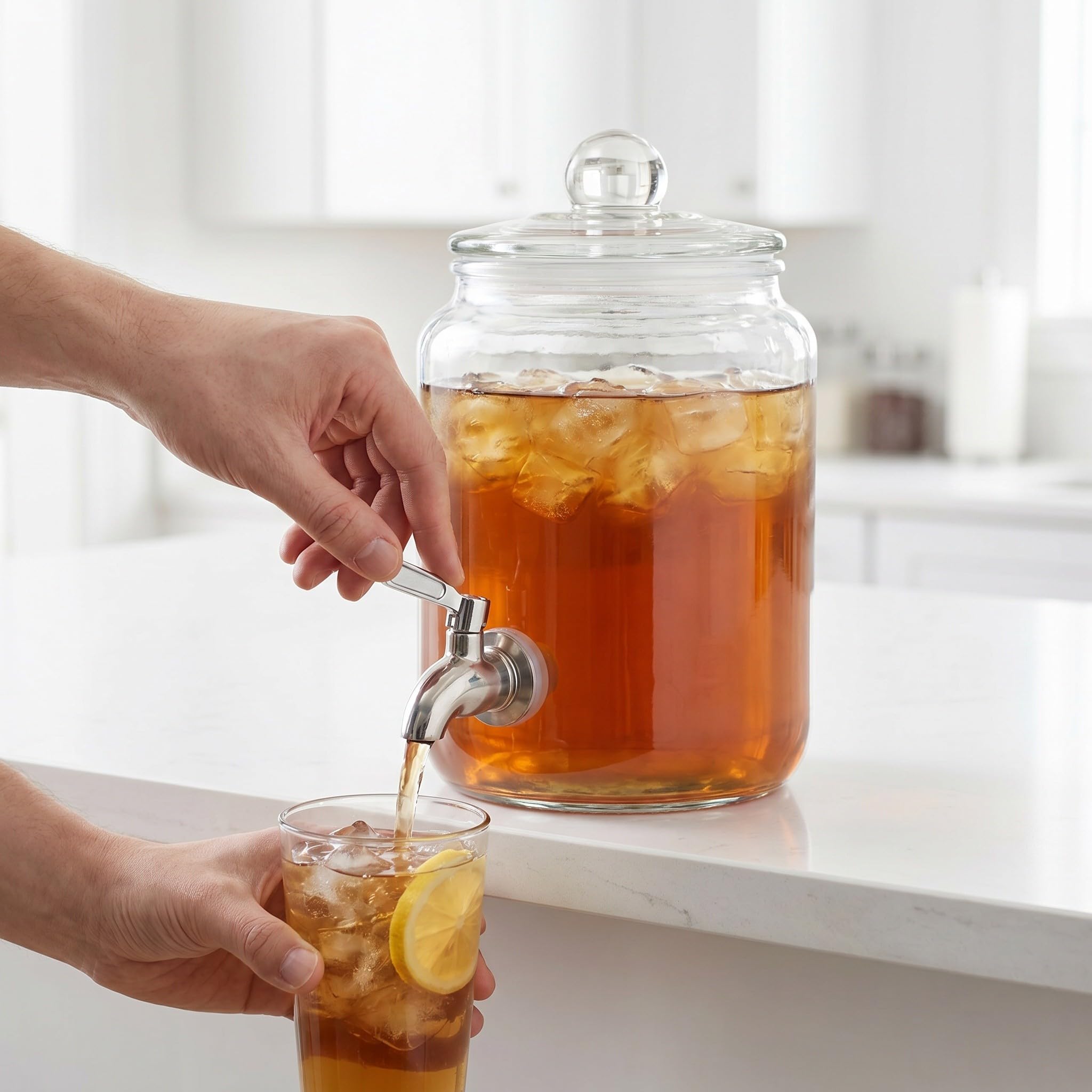Operitacx Getränkespender aus Glas mit Edelstahlhahn – 1,5 l transparenter Getränkespender für den Kühlschrank – Glasbehälter mit luftdichtem Deckel für Limonade, Eistee, Saft, Partys und