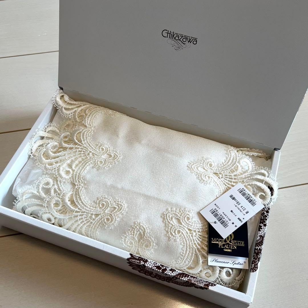 テーブルクロス レース編み No.74『ホワイトのレース編みドイリー