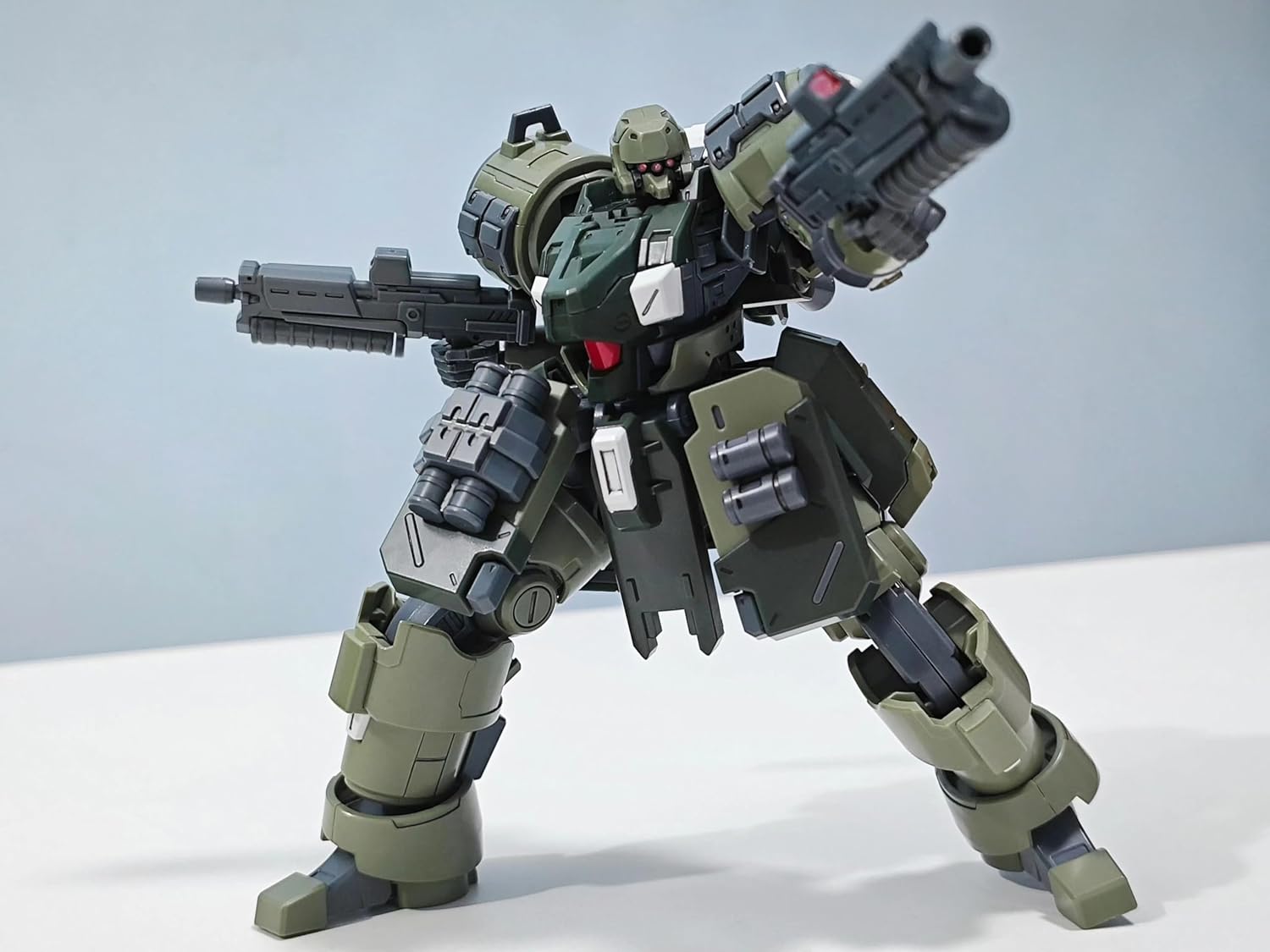 Funtasy Planet Action Figures 1/144 Scale Model Kits for Adults Chieftain Continent Zaroff ZA-08X Hyper Trooper Assembly Model Mecha Model Kit Articulated Figures Assembled Mode, Green, CZDL-01