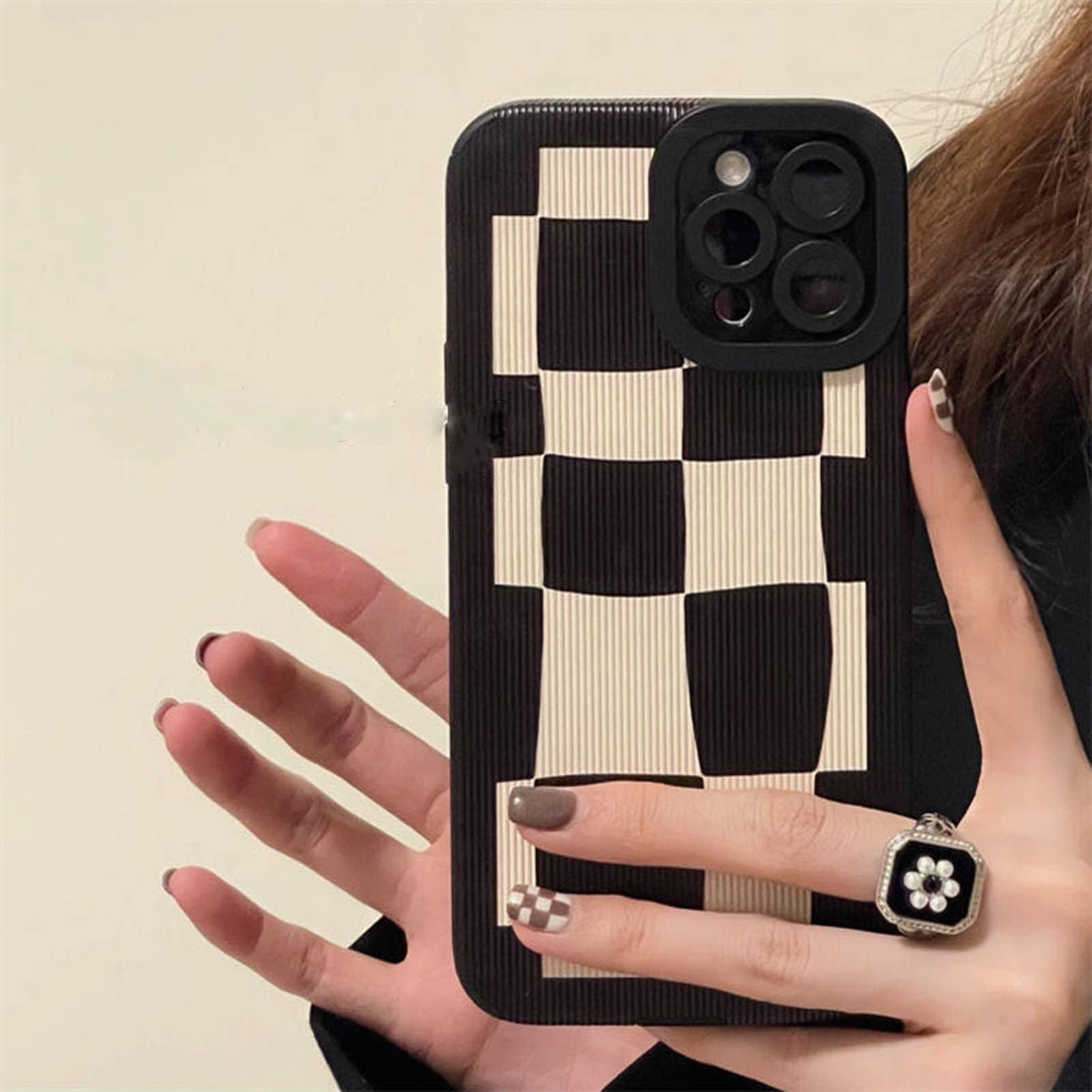 Schwarz-weiß Karierte Handyhülle Für IPhone 15 Pro – Schachbrett-Design Mit Schutz