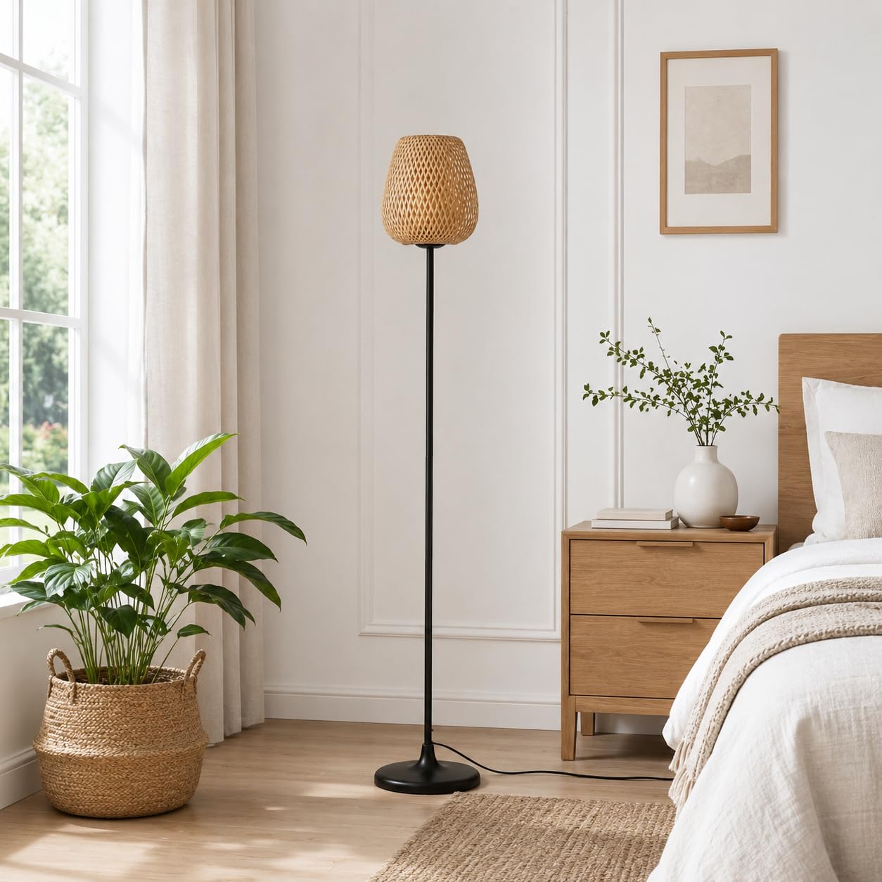 Alpinaluz Stehlampe E27 Naturschirm Weide Bambus Schwarzer Fuß | Handgeflochtener Schirm und schwarzer Metallfuß, nordischer Boho-Stil für Wohnzimmer, Schlafzimmer, Sofa und Leseecke