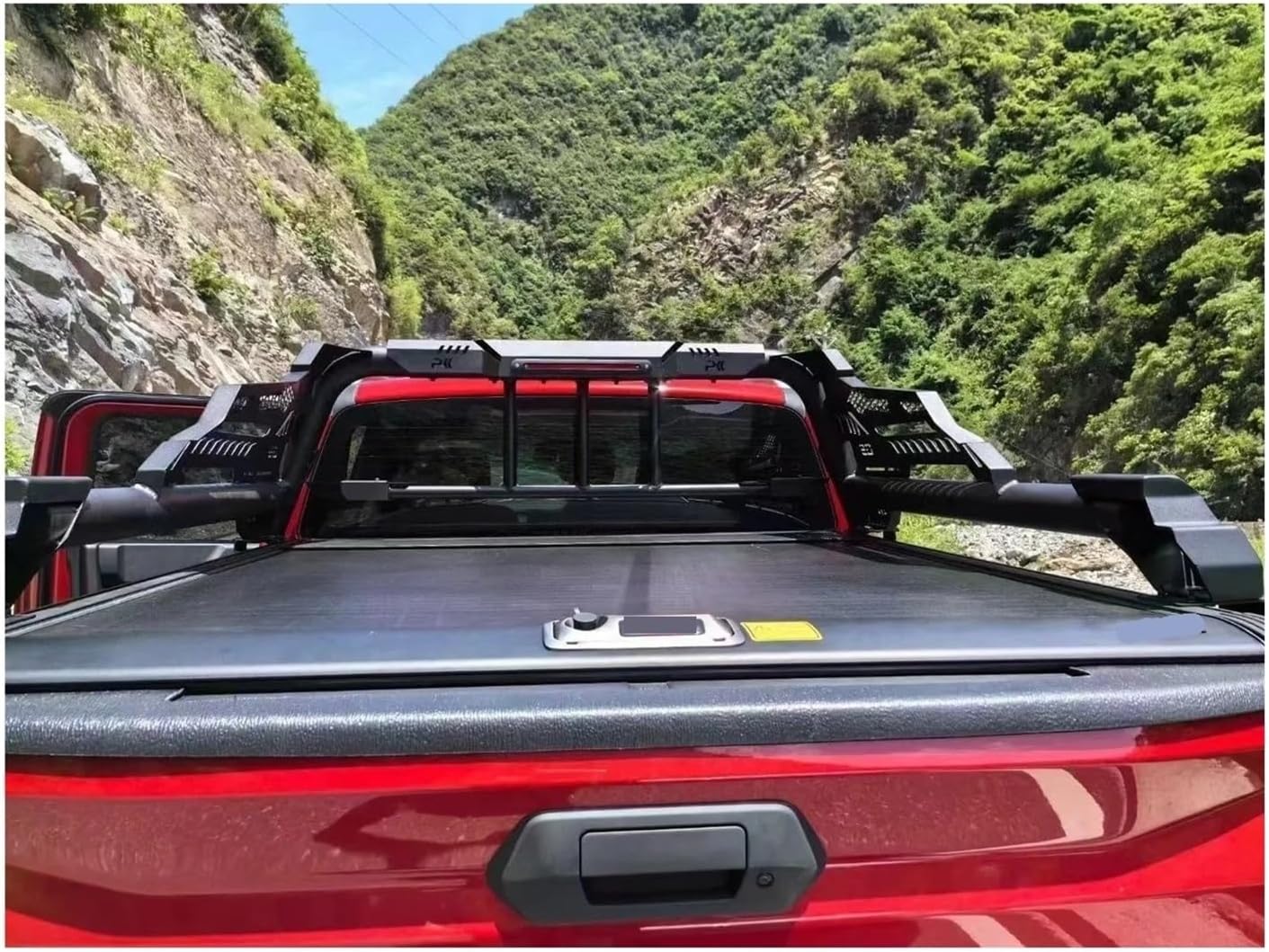 GI☆GEAR(ジーアイ・ギア)販売代理店】R3シャッター式トノカバー/ロゴ