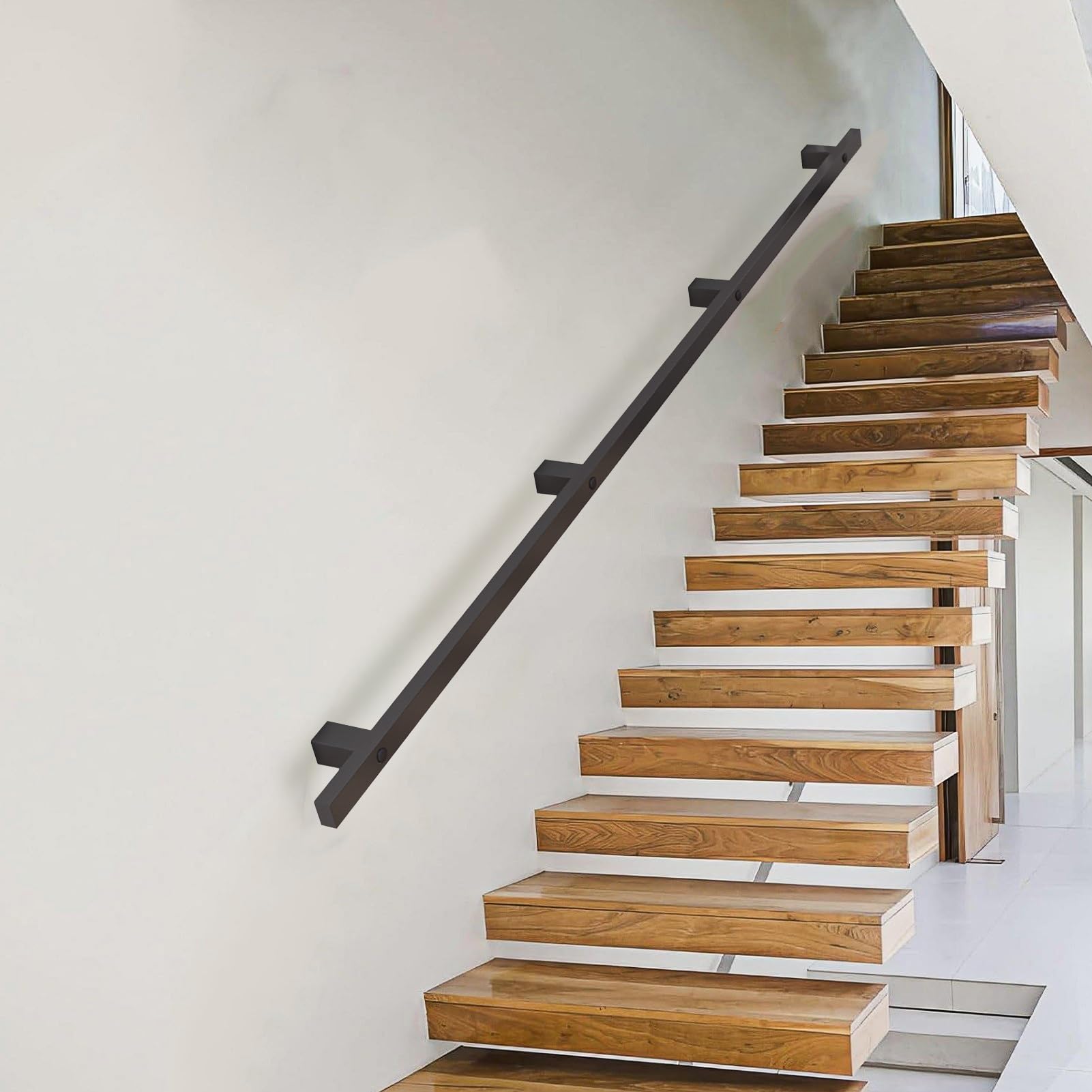 Rambarde en fer forgé moderne de 600 cm pour sublimer les intérieurs contemporains