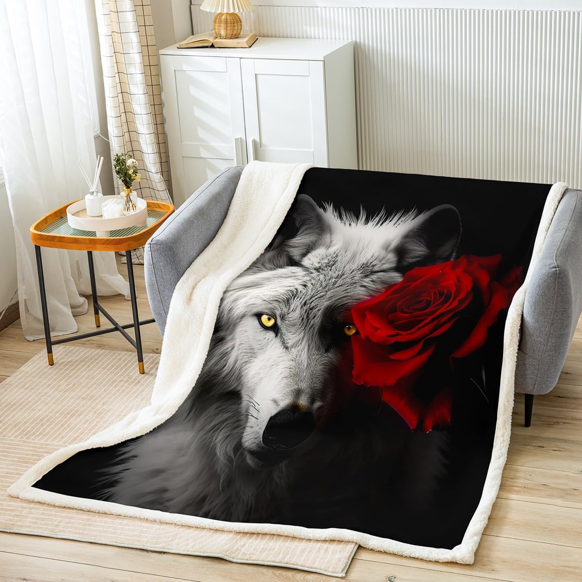 Wolf Sherpa Blanket Red Rose Wild Wolf Fleece Throw Blanket Safari Animal Plush Blanket for Boys Girls Kids Room Decor Romantic Flower Wildlife Print Fuzzy Blanket for Sofa Bed Couch, King 87x95 Inch
