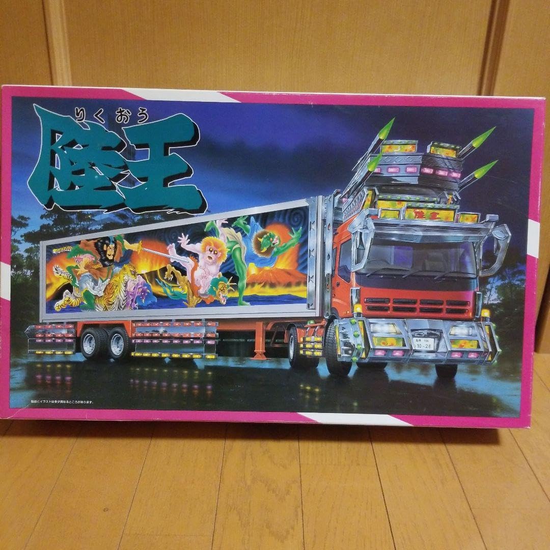 アオシマ　デコトラ　1/32 プラモデル　陸王 Amazon.co.jp: アオシマ1 32大型デコトラ 陸王 プラモデル
