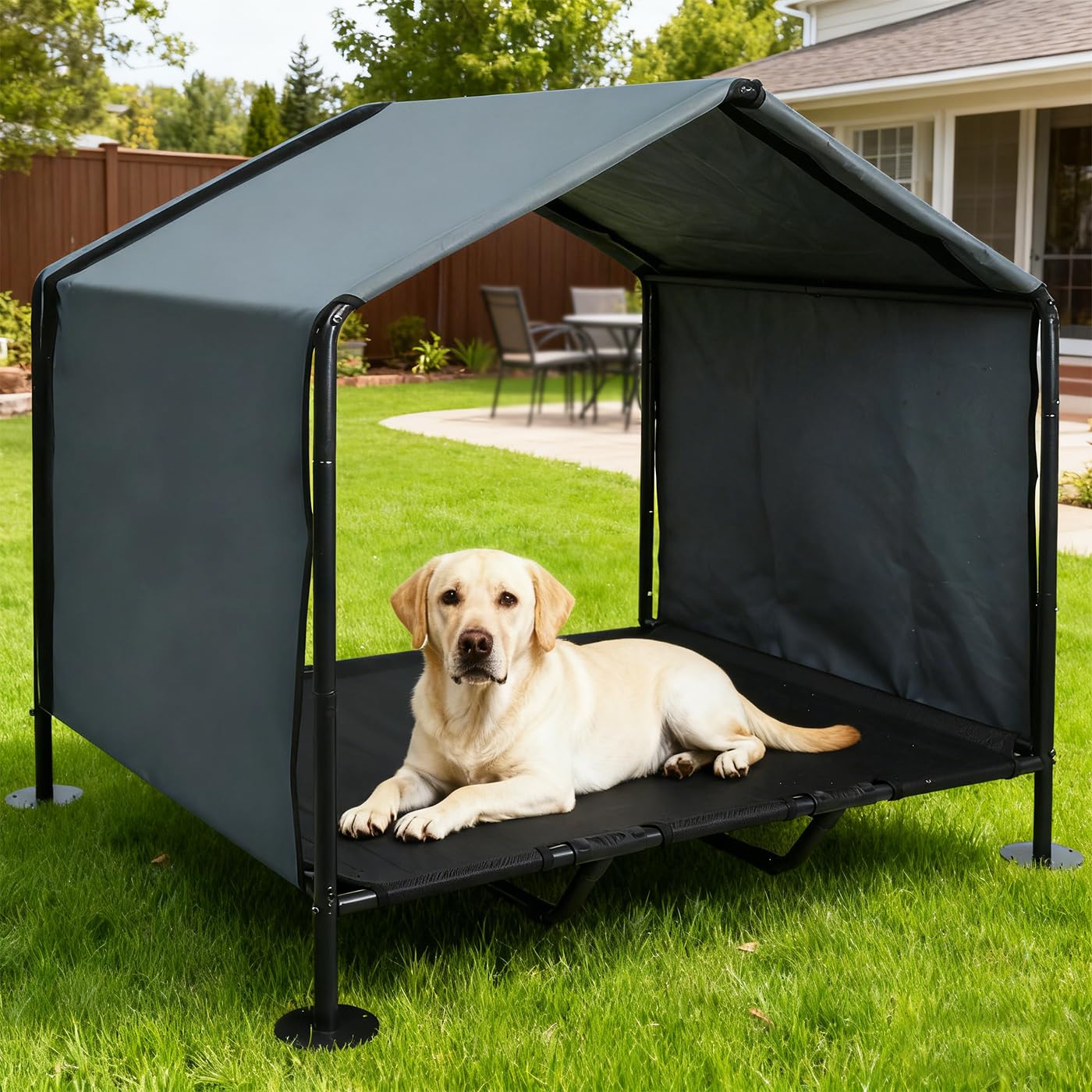 Refugio para perros al aire libre con cama elevada, pantalla grande para perros exteriores, casa 2 en 1 resistente a la intemperie para perros grandes, 39 pulgadas de largo x 34 pulgadas de ancho x 41