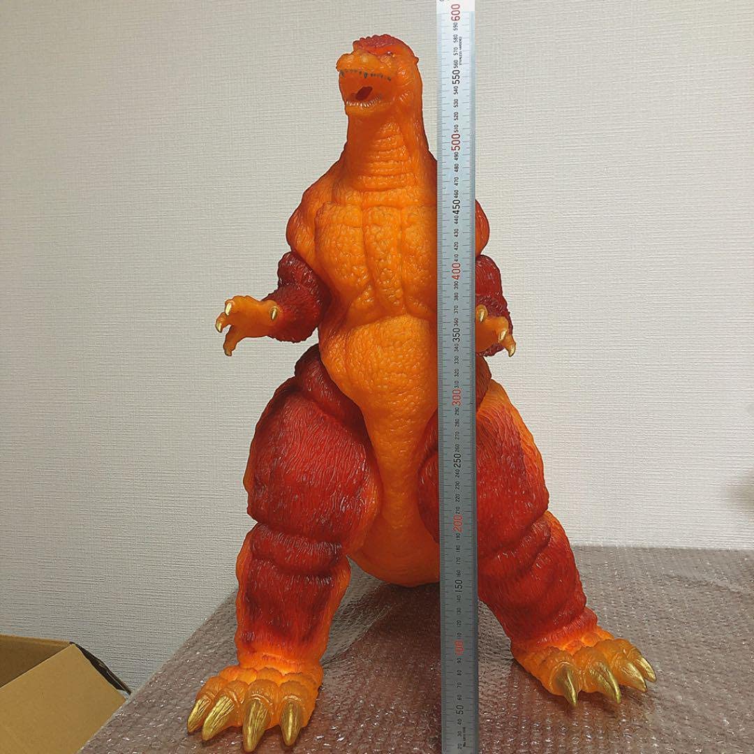 Amazon.co.jp: バンダイ 愛蔵版 ゴジラメモリアル 高さ約60cm : おもちゃ