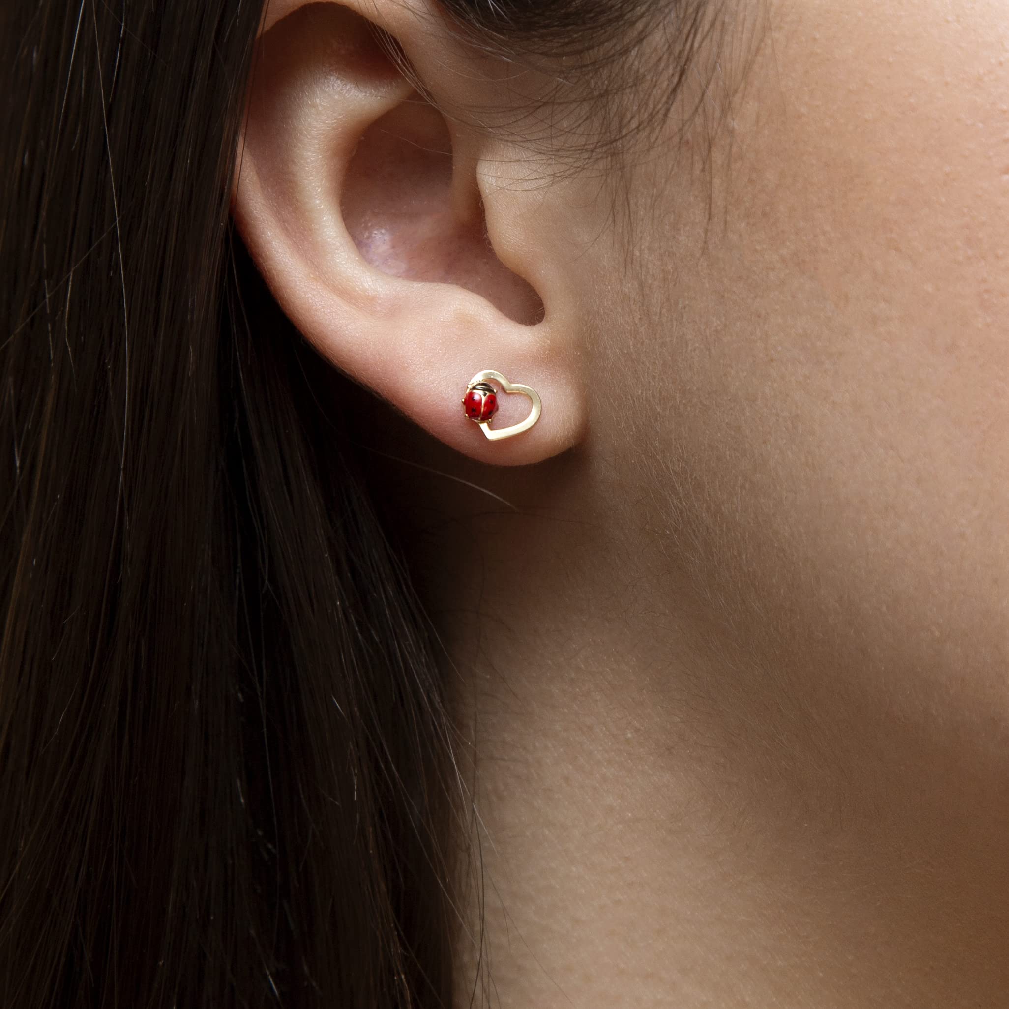 Carissima Pendientes de Botón con 'Corazón y Mariquita' para Mujer en Oro Amarillo 9K (375) - 8.2mm x 6.9mm
