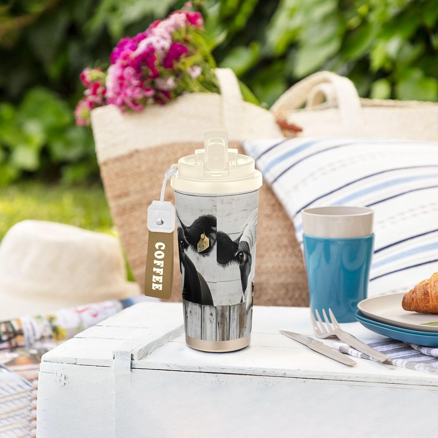 Cow Fence Vintage Cute Insulated Coffee Mug with Straw & Flip Lid, 16.9oz Iced Tumbler Cup, Double Wall Vacuum Leak-Proof Mug for Travel Office