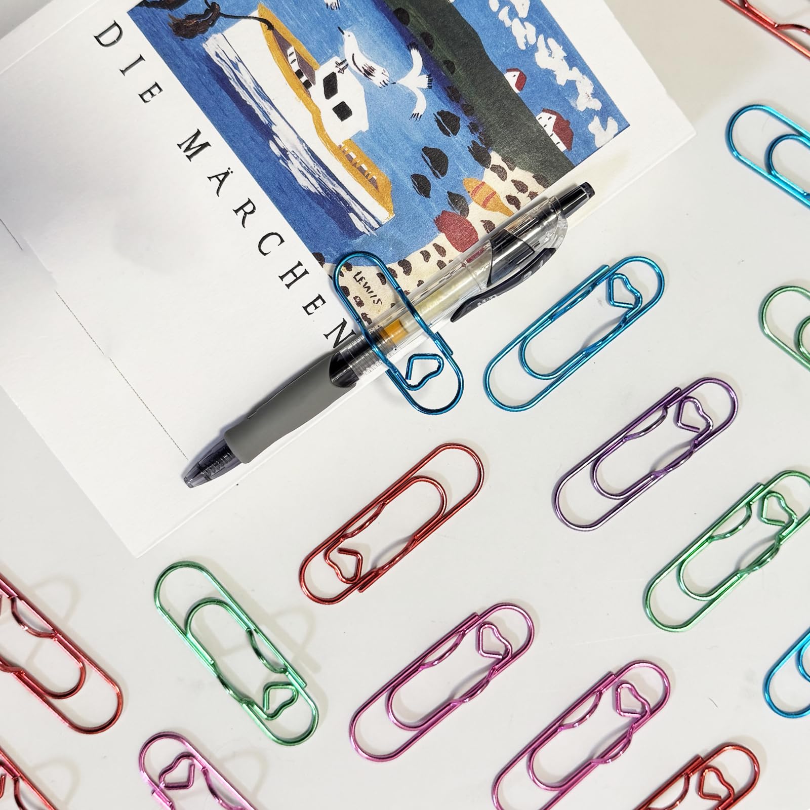 Lot de 30 pinces en métal en forme de cœur pour bureau, agenda, documents, trousse à crayons, fournitures de bureau en 5 couleurs, idéal pour organiser et décorer votre espace de travail