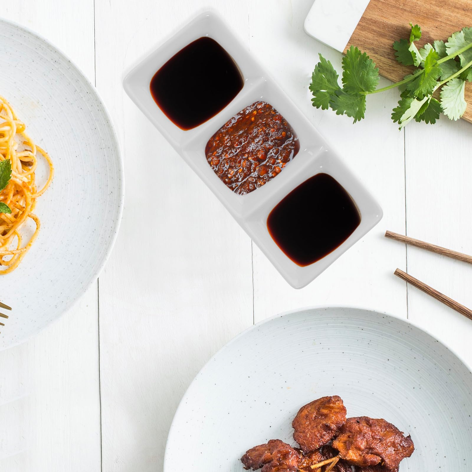 Healeved Salse in Ceramica Bianca per Condimenti 3 Scomparti Set di 5 Piattini Leggeri su Tavola da Pranzo o Negozi Alimentari