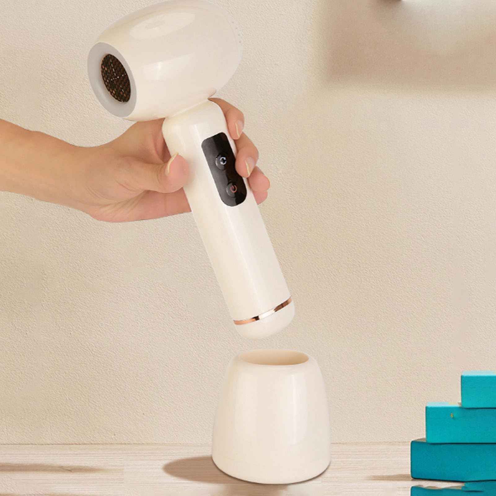Zerodis Wiederaufladbarer Baby-Haartrockner aus ABS-Material mit Sanftem Luftstrom, Konstanter Temperaturregelung und Kompaktem Design für die Haarpflege von Säuglingen und den Einsatz (Beige)