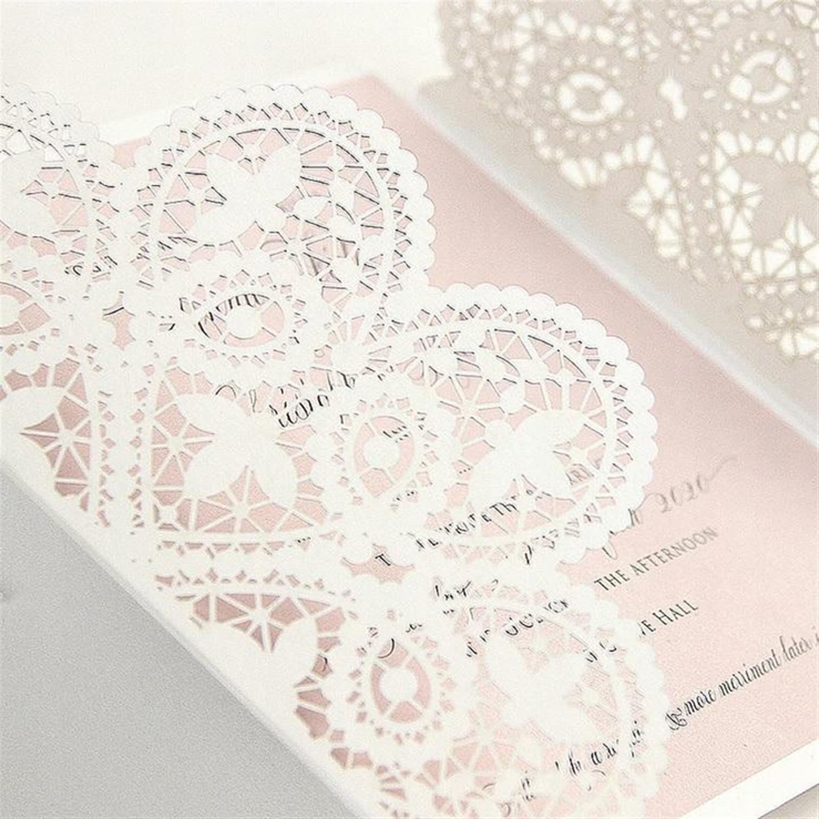 Hochzeitseinladungskarten, Blumige Einladungen， Karte 10 Stück mit weißer Spitze, Roségold und Schleife, Laser-Blumenmuster, Rosa, Verlobungs-Einladungen Einladung(Whole Set Blank)