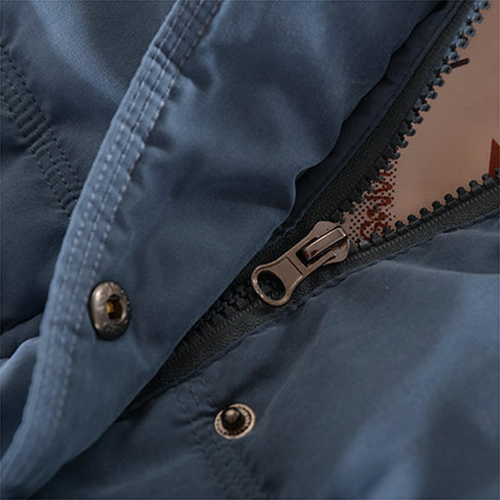 Gilet invernale imbottito e caldo da donna con cappuccio, tasche foderate e coulisse – ideale per un look casual in autunno e inverno