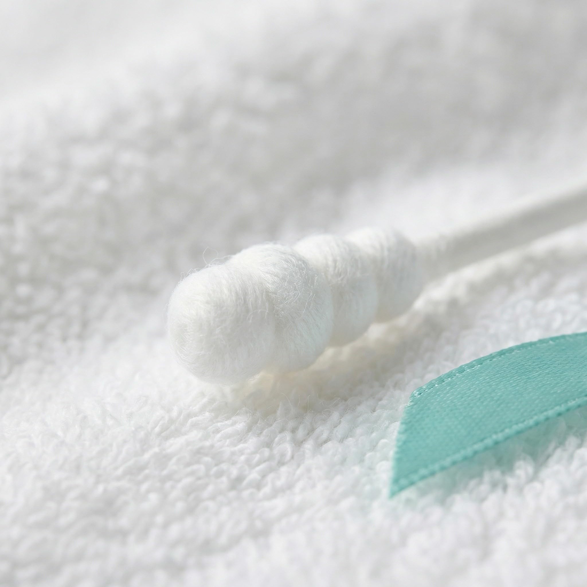 Cotons-tiges bébé en coton 200 pièces double embout avec embout spirale et spatule ferme - nettoyage nez et oreilles pour enfants - usage en déplacement