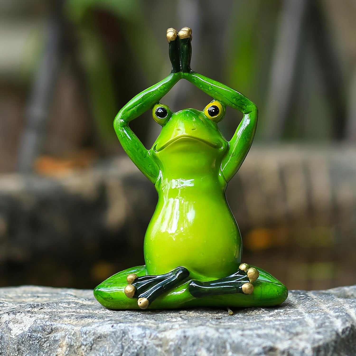 Laid-Back Frog Statue Outdoor Decor for Garden, 5.15" Fairy Yard Figurines Home Sculptures for Lawn Patio Front Porch Backyard
