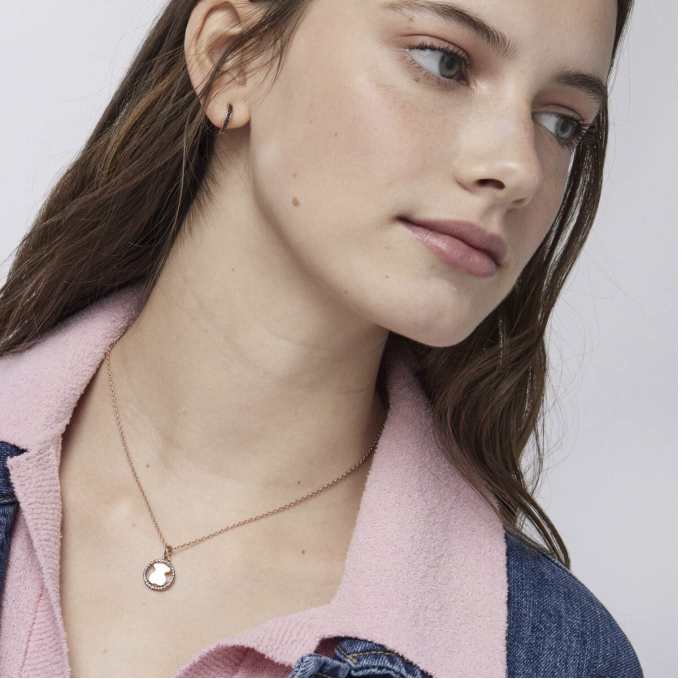 TOUS Collar con Baño de Oro Rosa 18Kt sobre Plata para Mujer con Motivo de Oso Espinela, Largo 45cm, Elegante y Versátil, Colección Camille