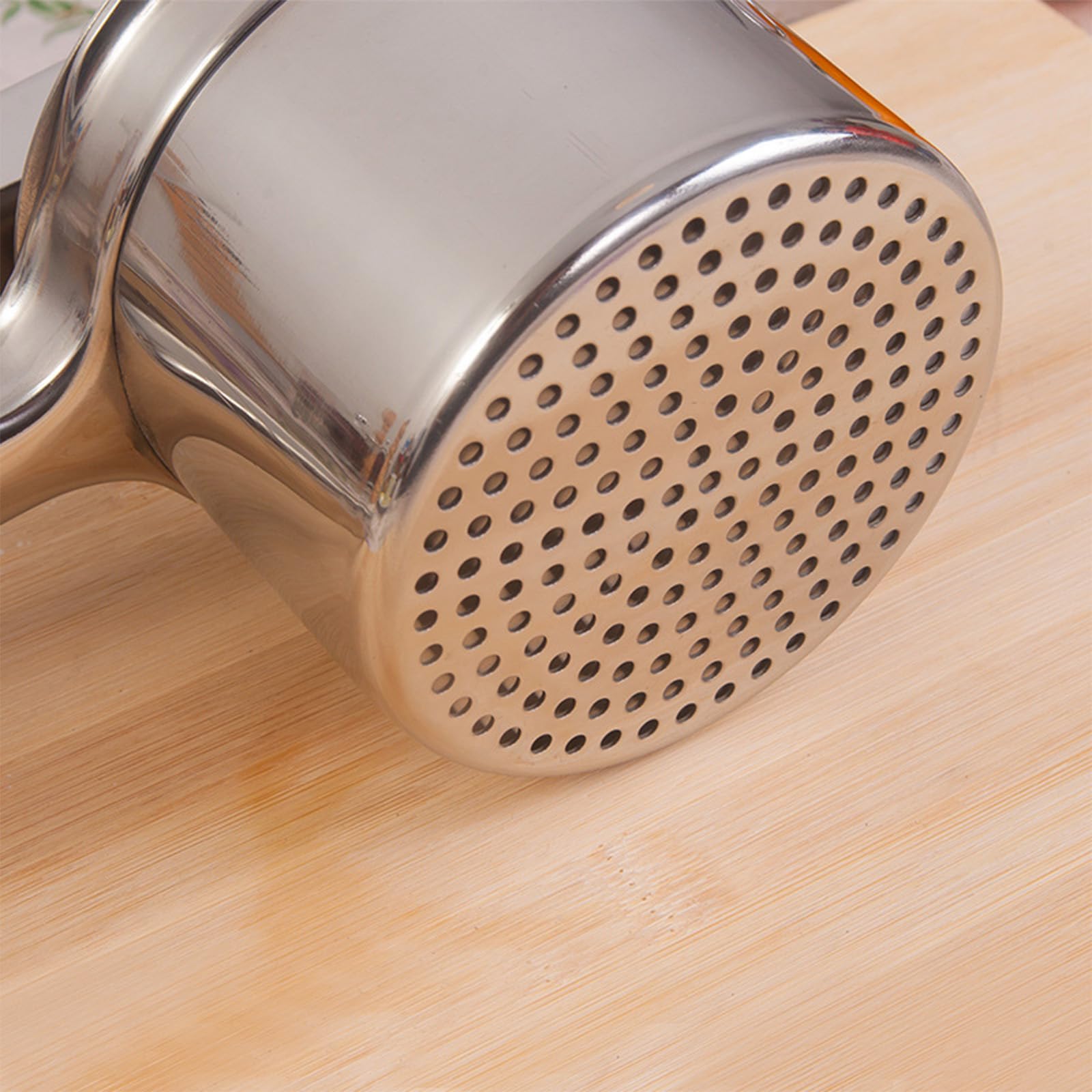 Presse-purée inox 450 ml fond perforé fixe, presse à pommes de terre grande capacité