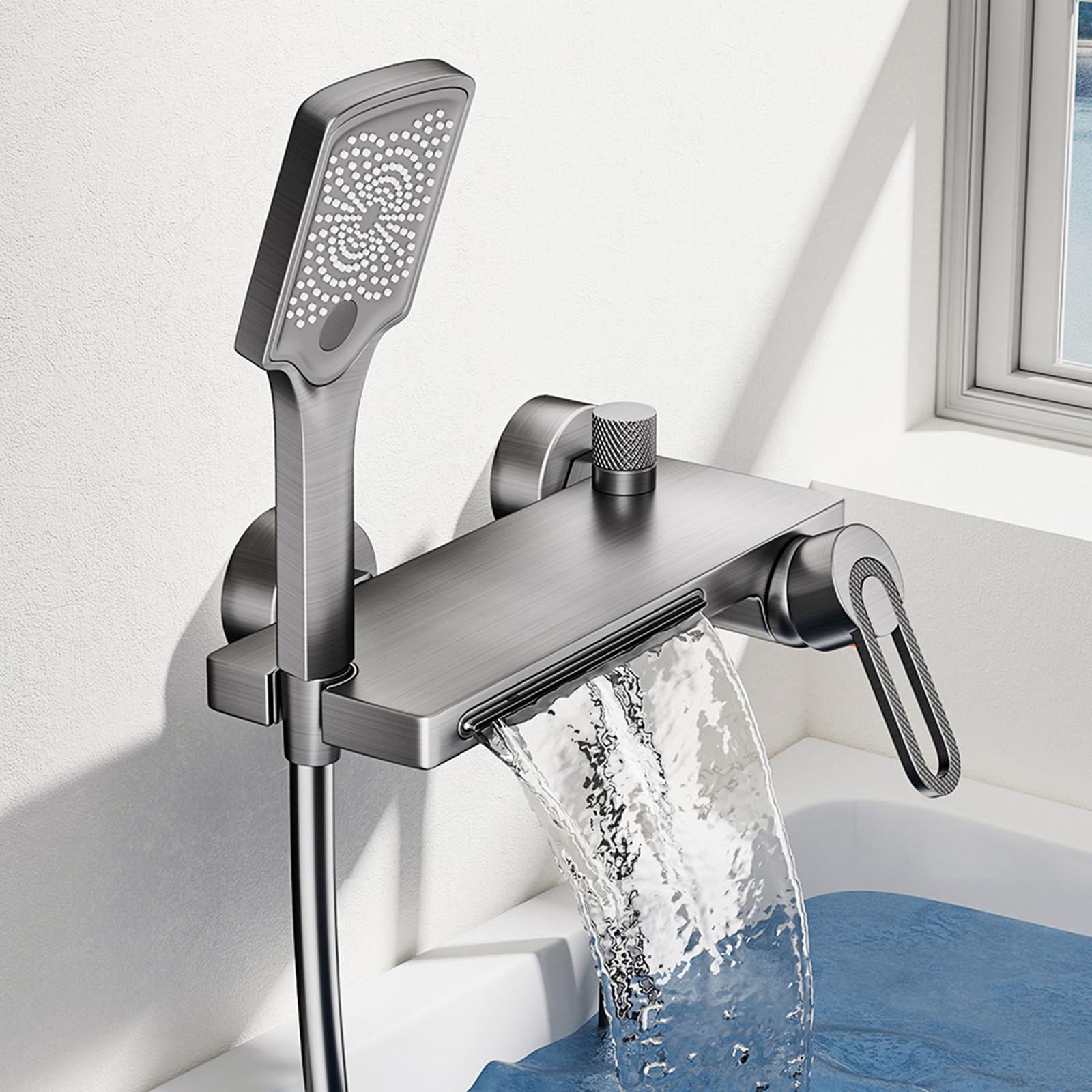 Mitigeur cascade de baignoire gris avec douchette pour salle de bain moderne à levier unique