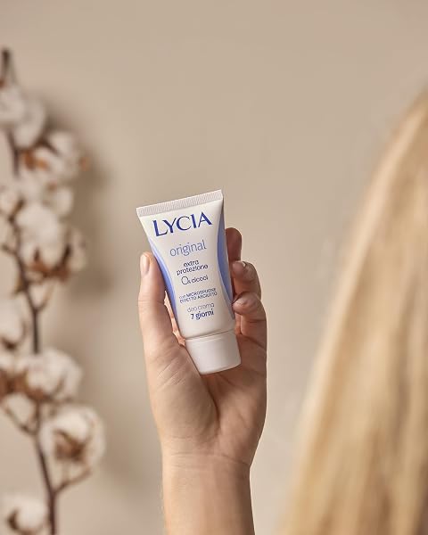 Lycia, Original Crema Deodorante con Antibatterico e Microspugne Effetto Asciutto per una Sensazione di Freschezza Durevole, Efficace fino a 7 Giorni, Senza Alcool, 30 ml - 2