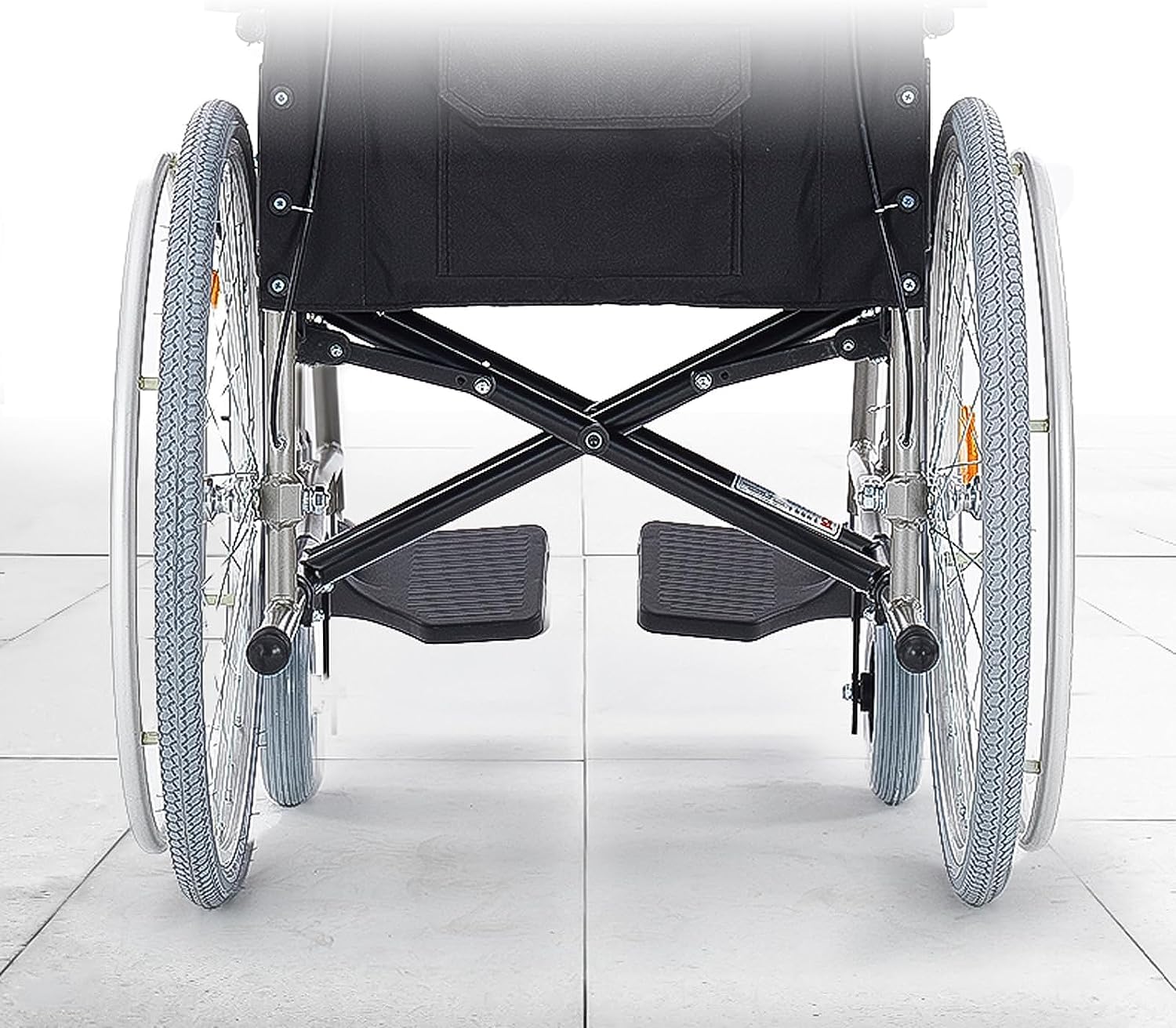 Sillas De Ruedas Silla De Ruedas Manual Plegable De Aleación De Aluminio Sillas De Ruedas De Transporte con Frenos De Mano Y Reposapiés Ajustable Soporte 220 Libras Ligero
