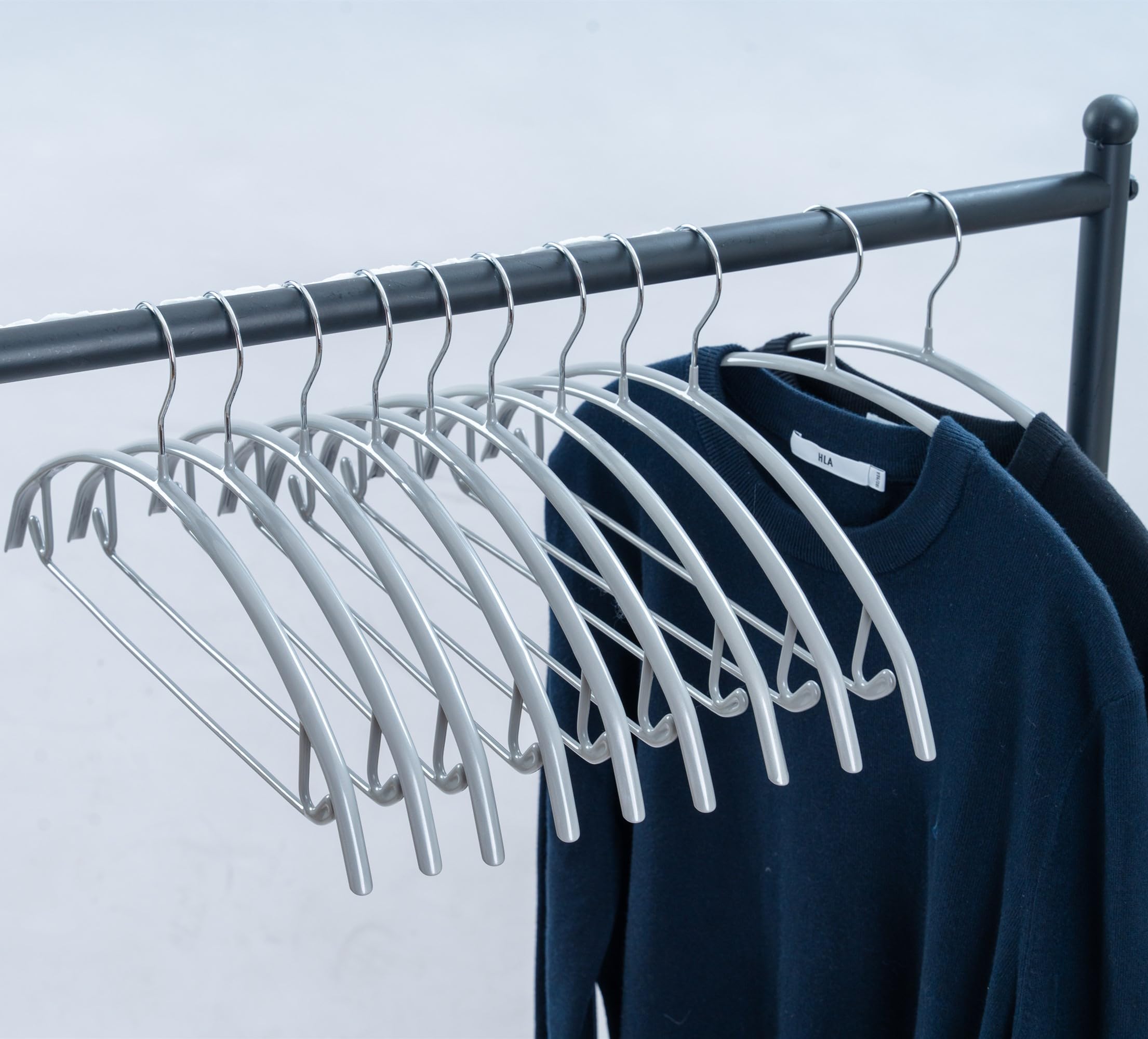 Cocomaya Men's Silver 16.5 Inch Pack Of 20 Non-Slip Rubber Coating Contour Metal Shoulder Bump-Free Sweater & Suit Hanger With Pants Bar (, 20)