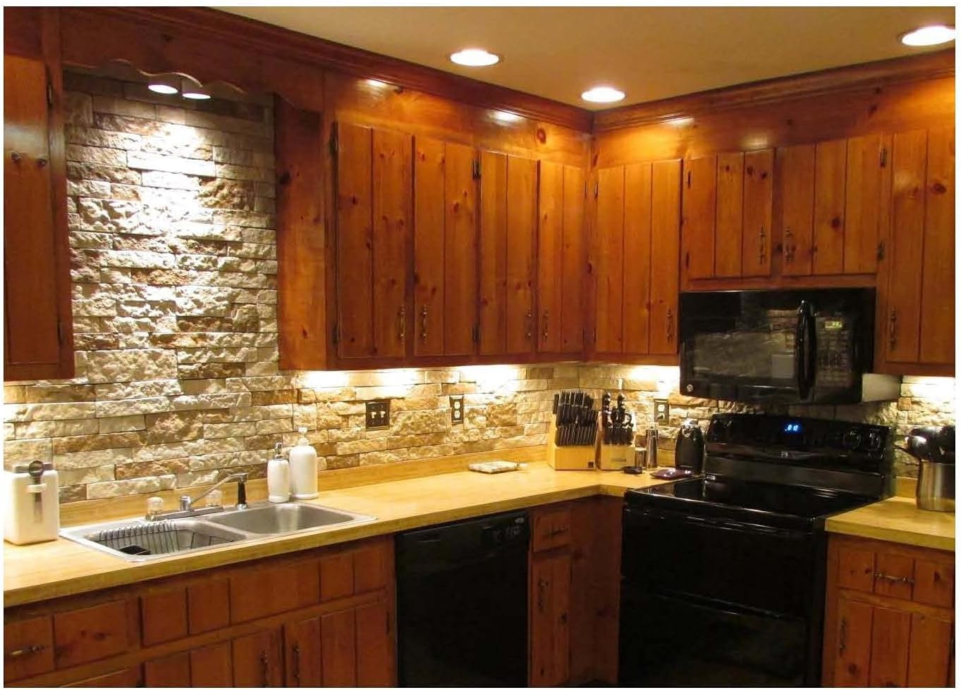 AirStone Primary Stones: Autumn Mountain Creek Color Blend, Manufactured Stone Wall Covering, Indoor & Outdoor Home Décor