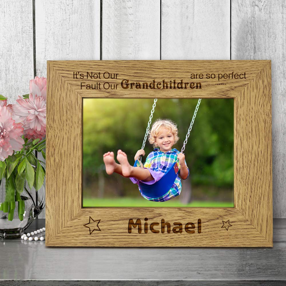 Edsg Design 3 Personalised Wooden Photo Frame Laser Engraved 7"X 5" Inches Wooden Photo Frame For Parents Grandparents Uncle Auntie Christmas Custom Gift With Any Name Any Text (Landscape, )