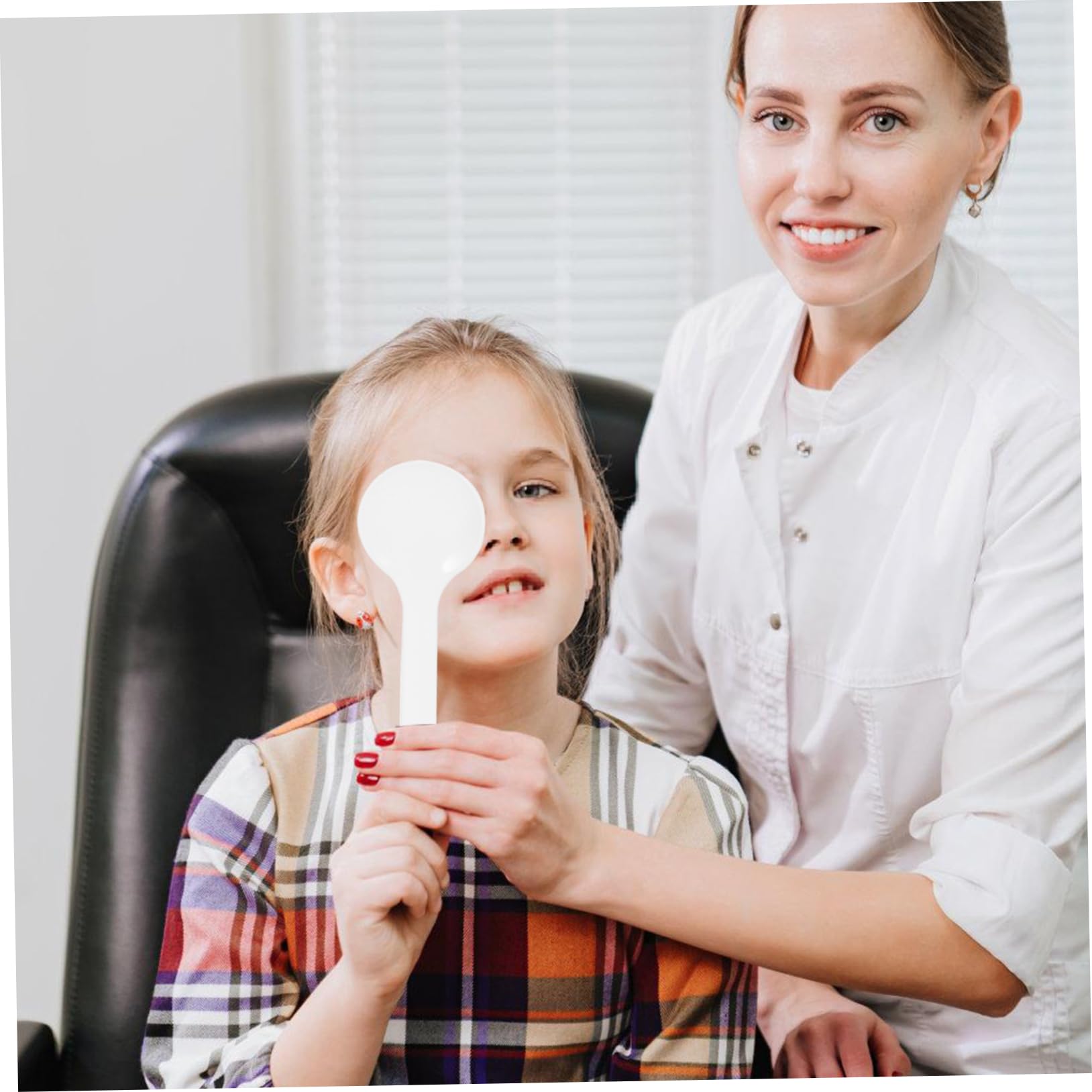 OKUMEYR 2pcs Optometry Eye Mask Tool Blinder Hanging Eye Chart Exam Eye Occluder Eye Chart Exam Vision Test Eye Occluder Eye Chart DRS Use Plastic Accessories Glasses White