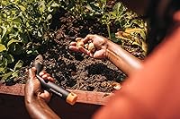 Vista 4 de Fiskars Varilla para plantar, sólida, longitud: 10.2 in, plástico reforzado con fibra de vidrio, negro/naranja, 1057080