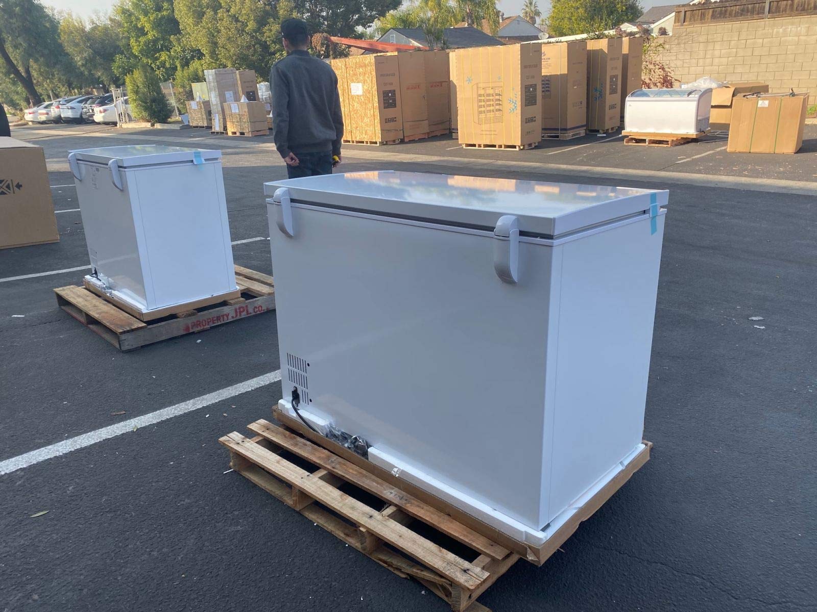 Commercial Freezer Chest Freezer 10 Cuft Nsf Restaurant 44" White Stand Alone Solid Flat Top W/Storage Baskets Xf-302 on Fridge.com - View 4