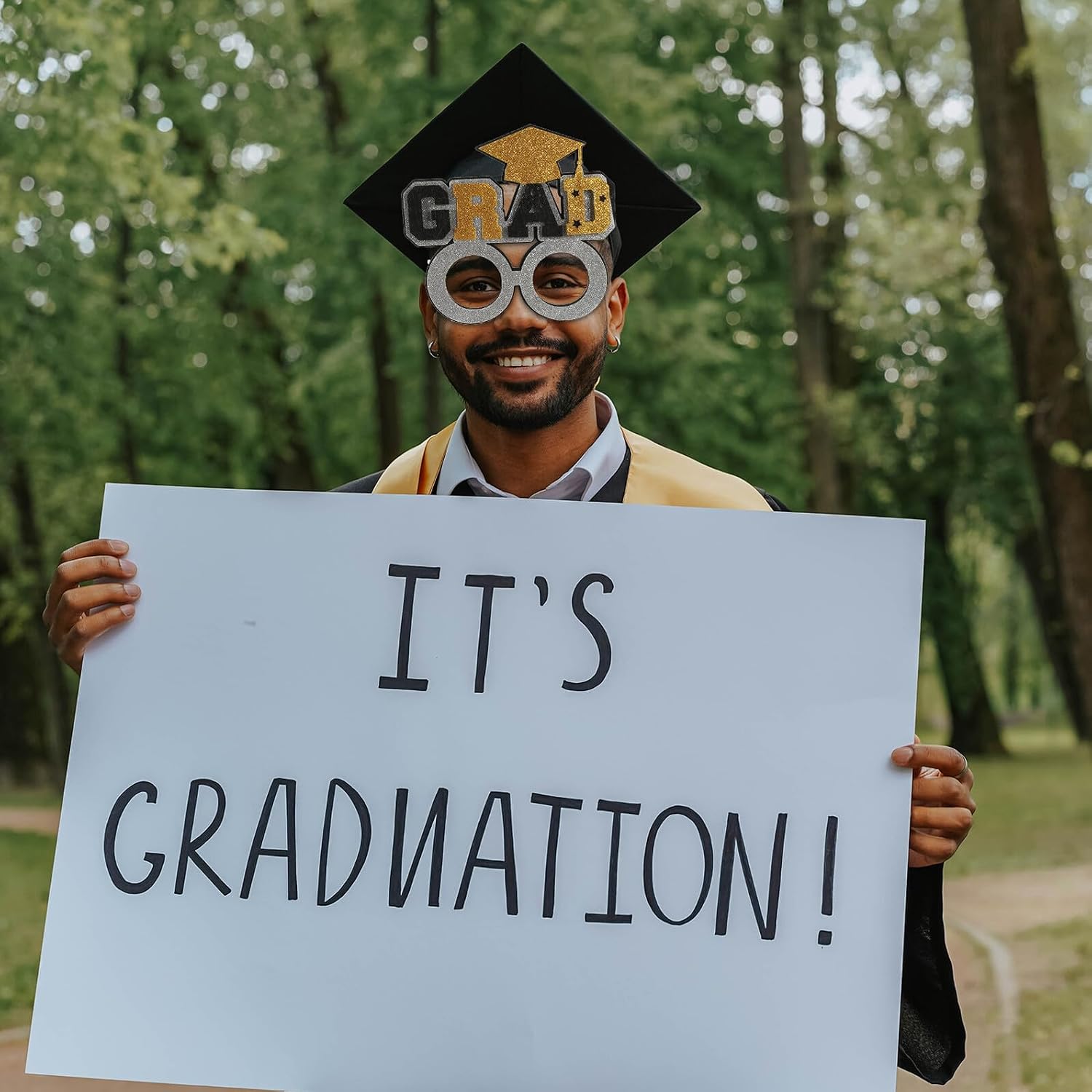 PRETYZOOM Creative Graduation Party Photo Glasses Props Set, 6pcs Plastic Photography Decor Eyewear for Graduation Season and Party Photobooth Supplies