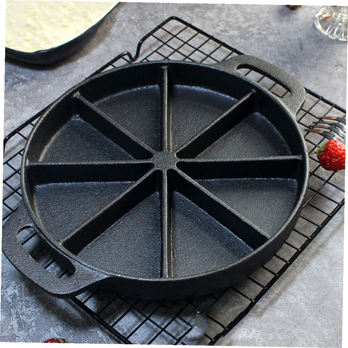 FOMIYES Gusseiserne Brotbackform mit Antihaftbeschichtung 21cm Keilpfanne mit Doppelgriffen Backform für 8 Maisbrotstücke und Scones Gleichmäßige Wärmeverteilung Backform für Küche