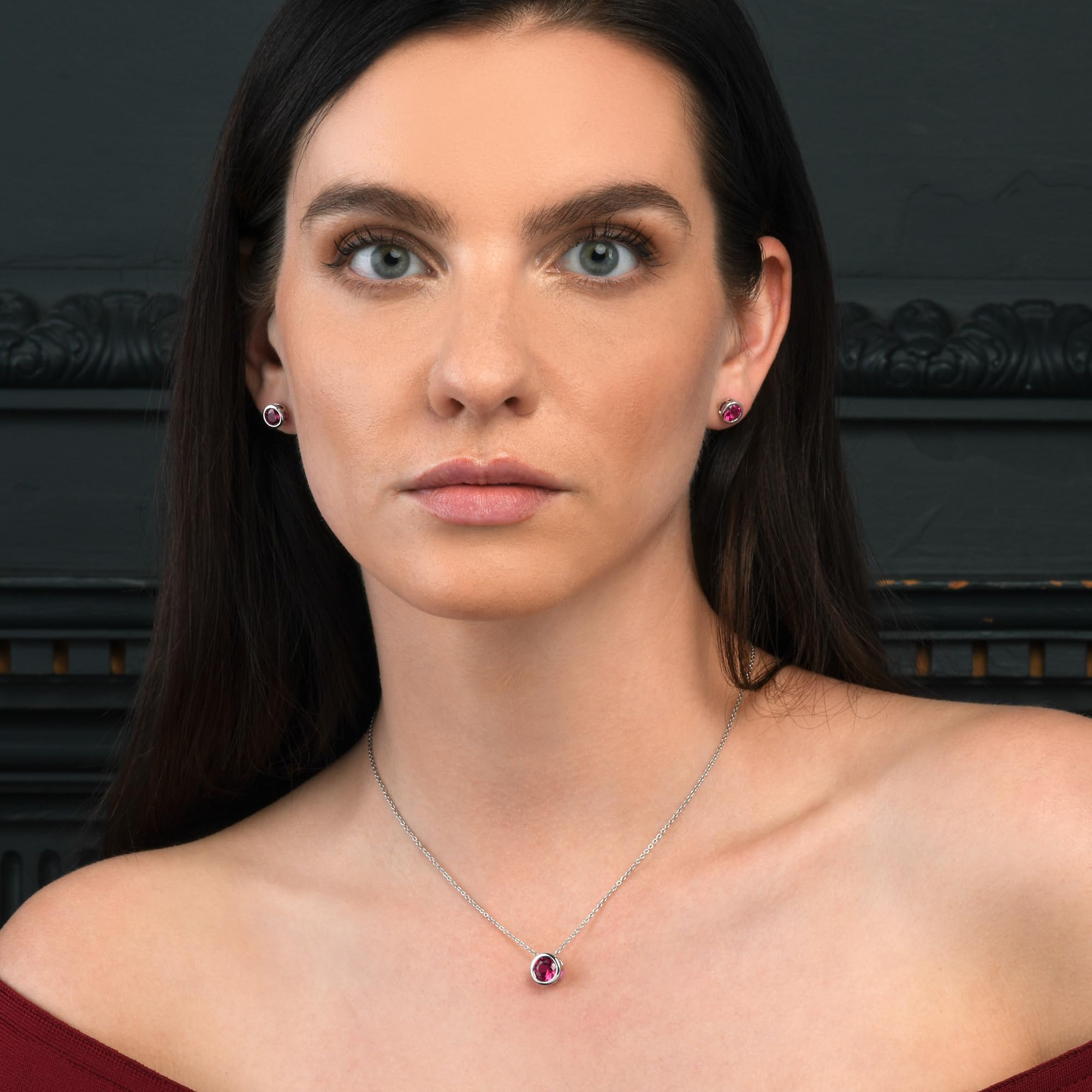 namana Collier Pendentif en Solitaire avec une Pierre de Couleur, Collier Femme en Argent Sterling 925, avec une Unique Pierre de Couleur, Blanc, Vert, Bleu ou Rouge, Collier Femme en Argent Massif