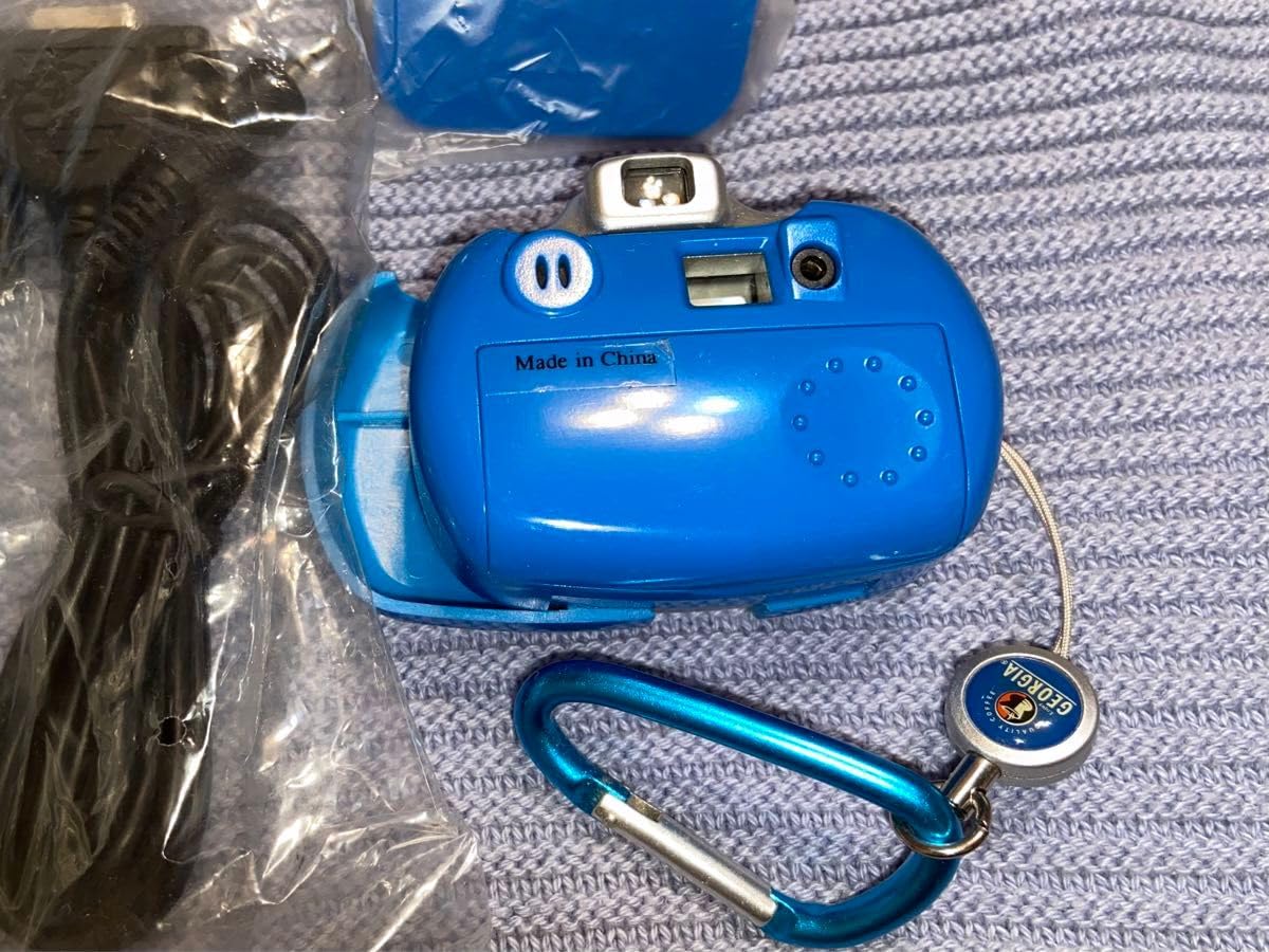 手のひらにのるさ・デジカメ Amazon.co.jp: 手のひらにのるさデジカメ(GEORGIAの懸賞の当選品)品